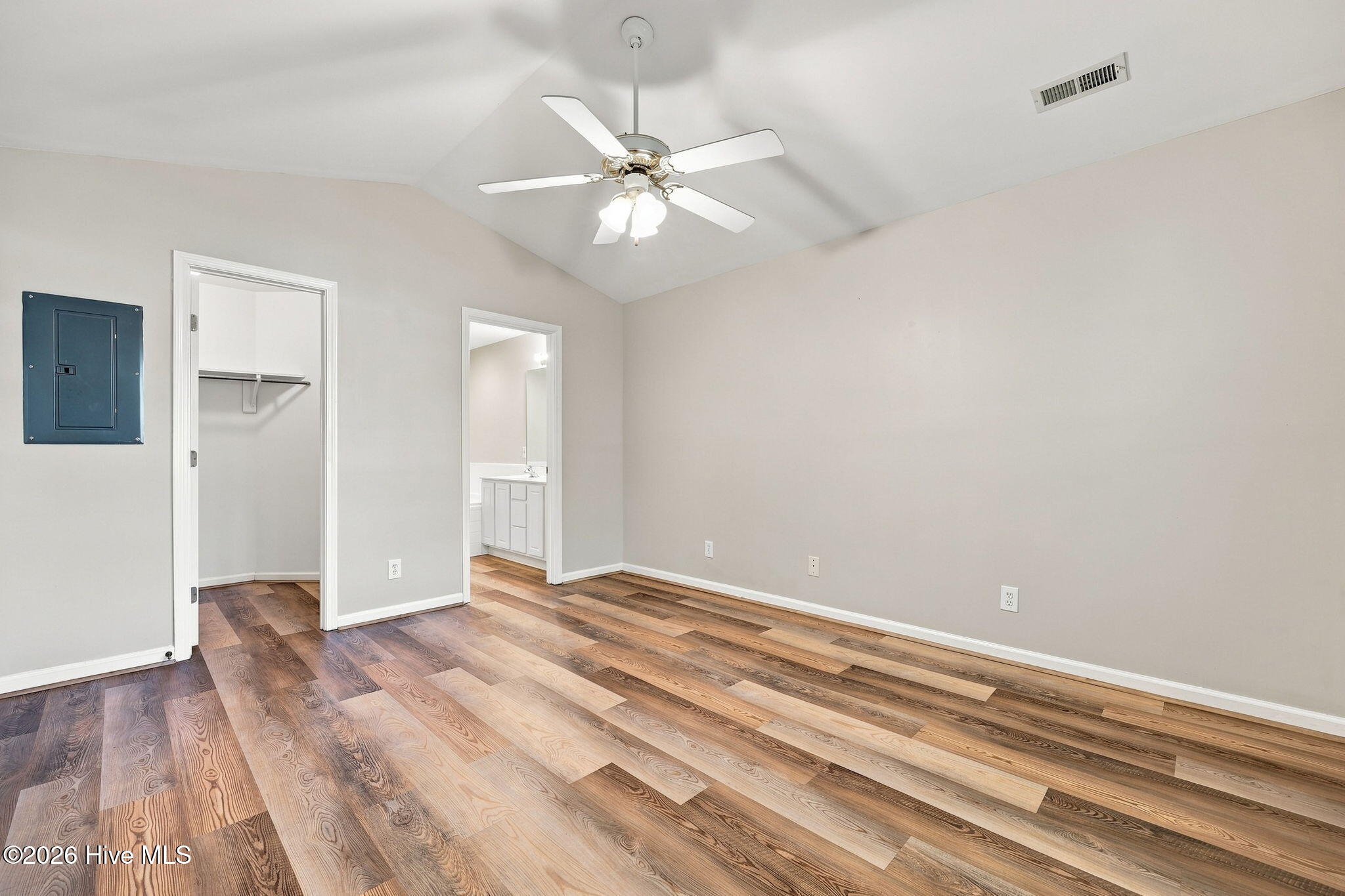2209 Locksley Woods Drive G Property Photo 24