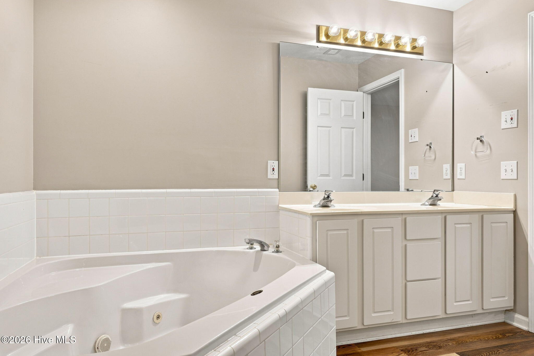 2209 Locksley Woods Drive G Property Photo 29