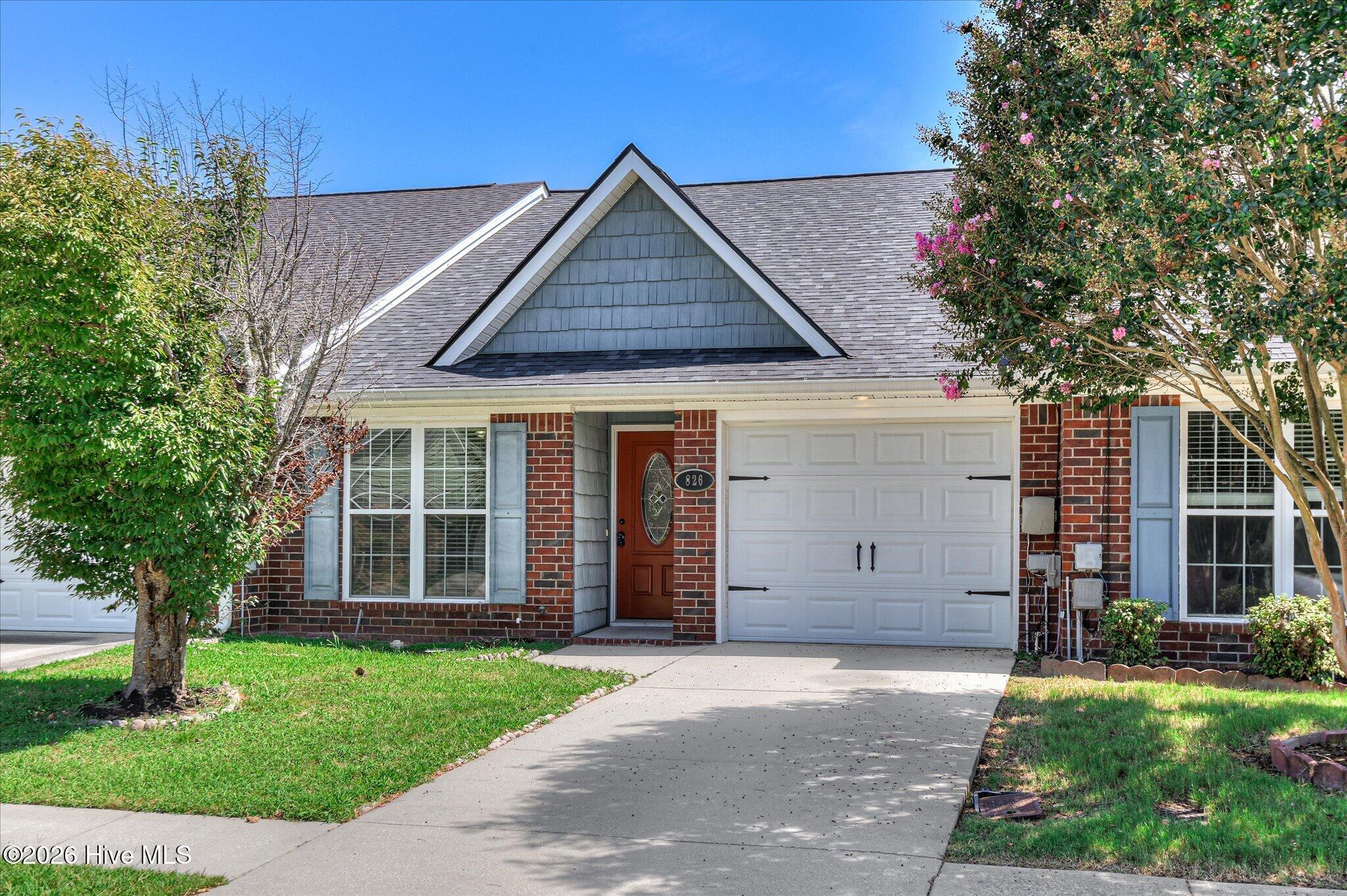 826 Bryan Circle Property Photo 2