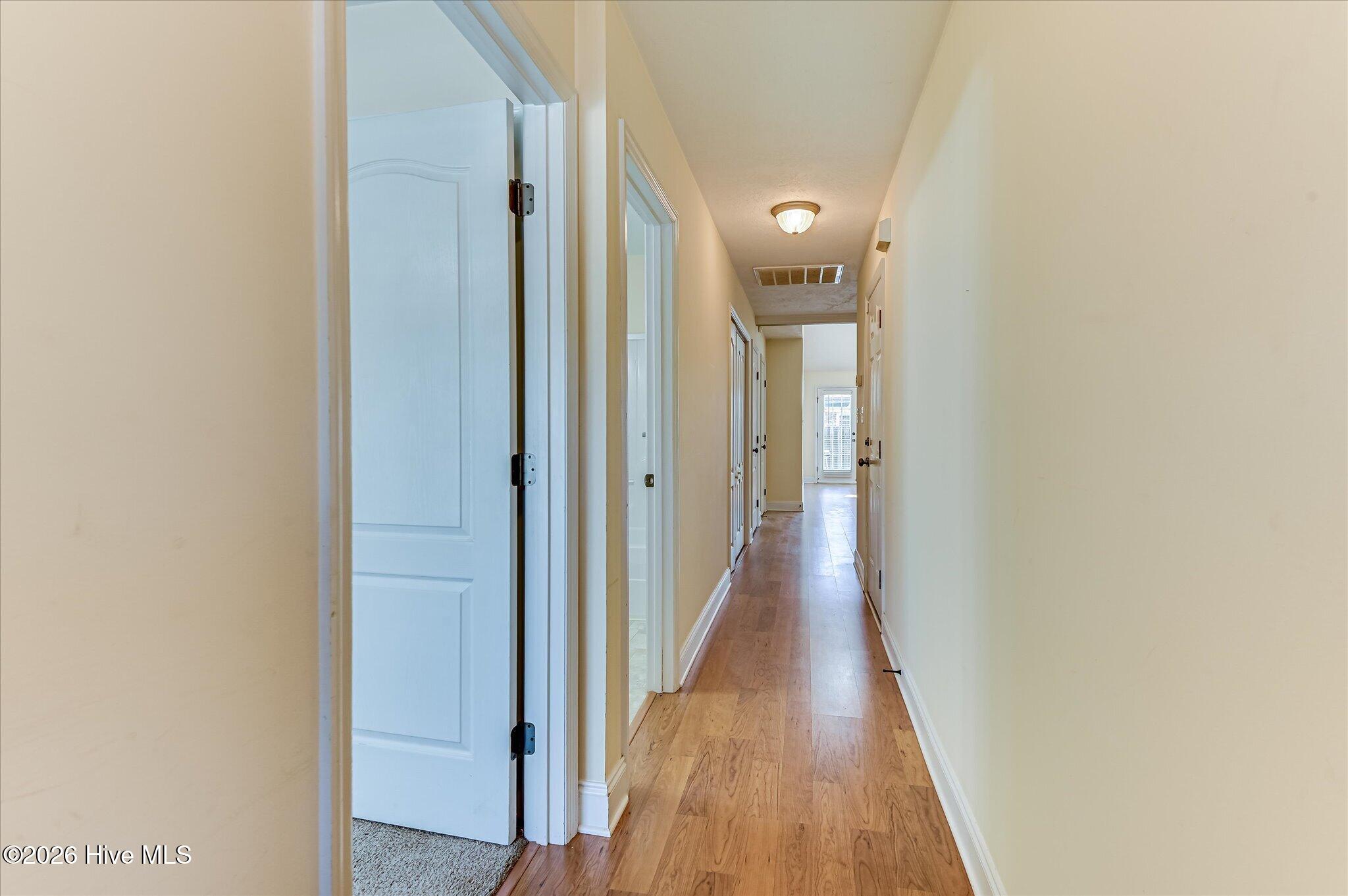 826 Bryan Circle Property Photo 7