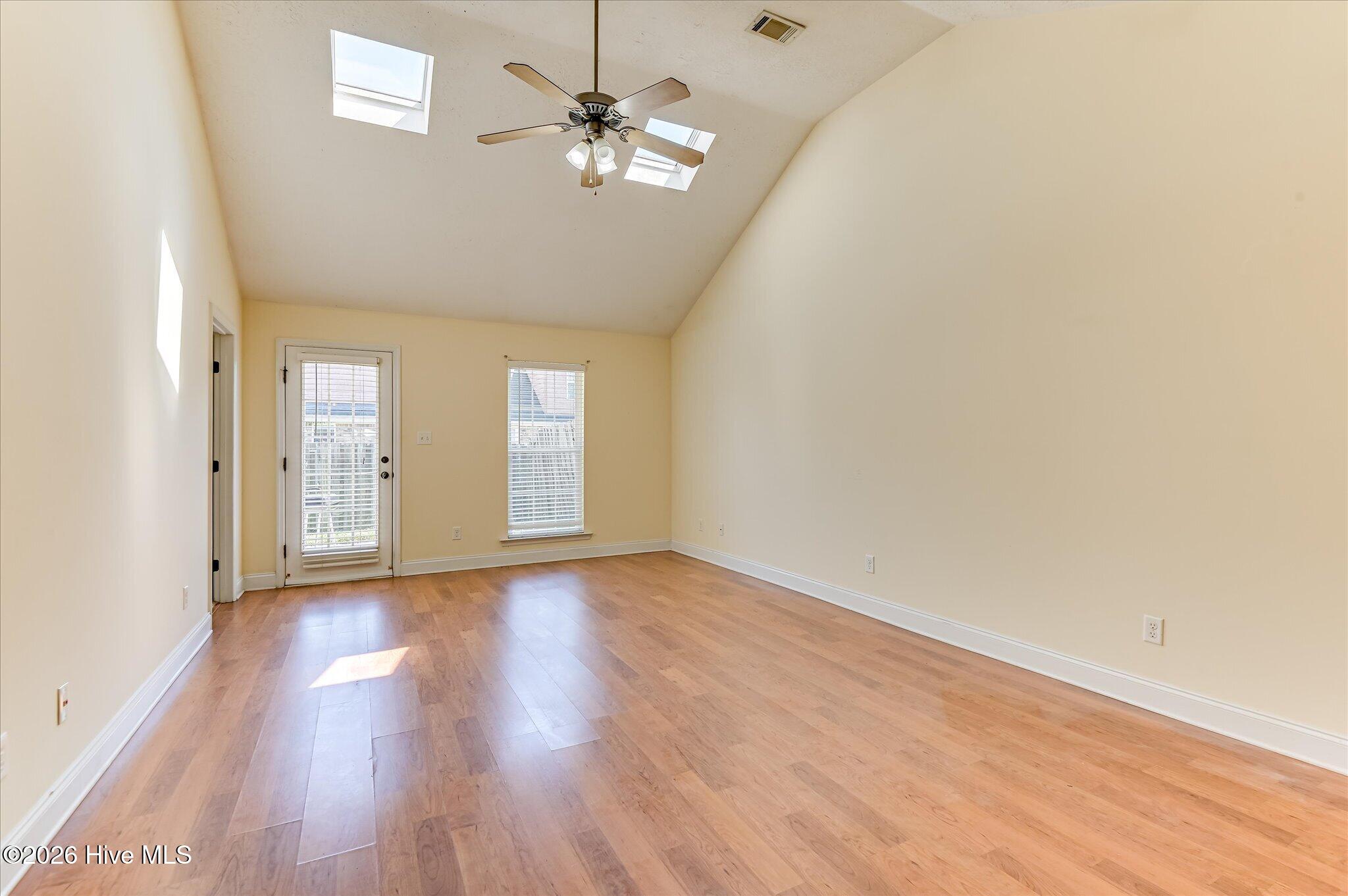 826 Bryan Circle Property Photo 8