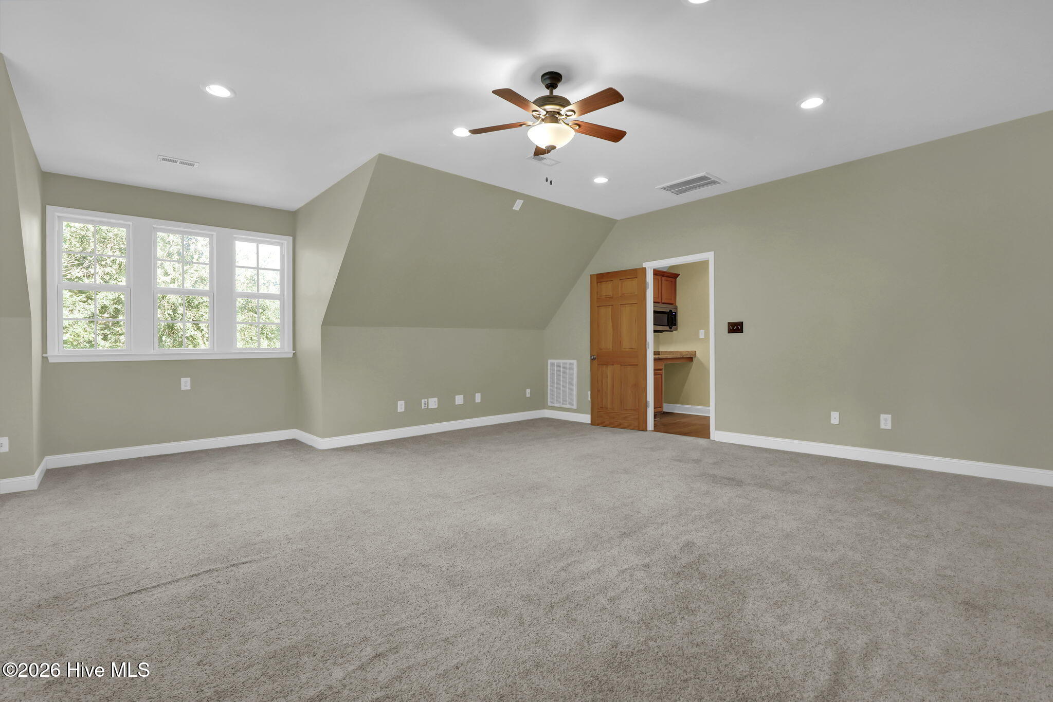 305 Hickory Lane Property Photo 37