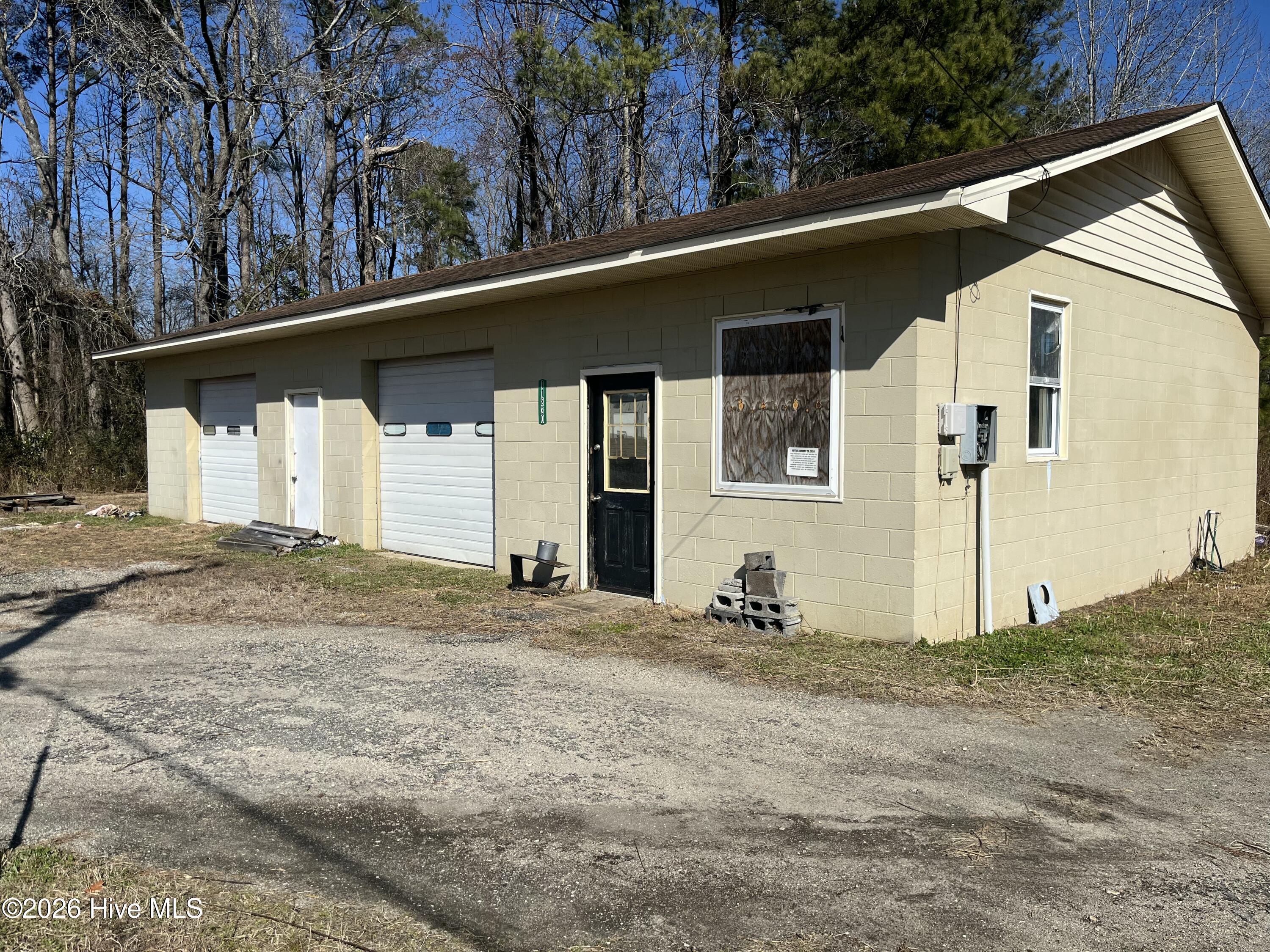 11820 Nc 211 Property Photo 2