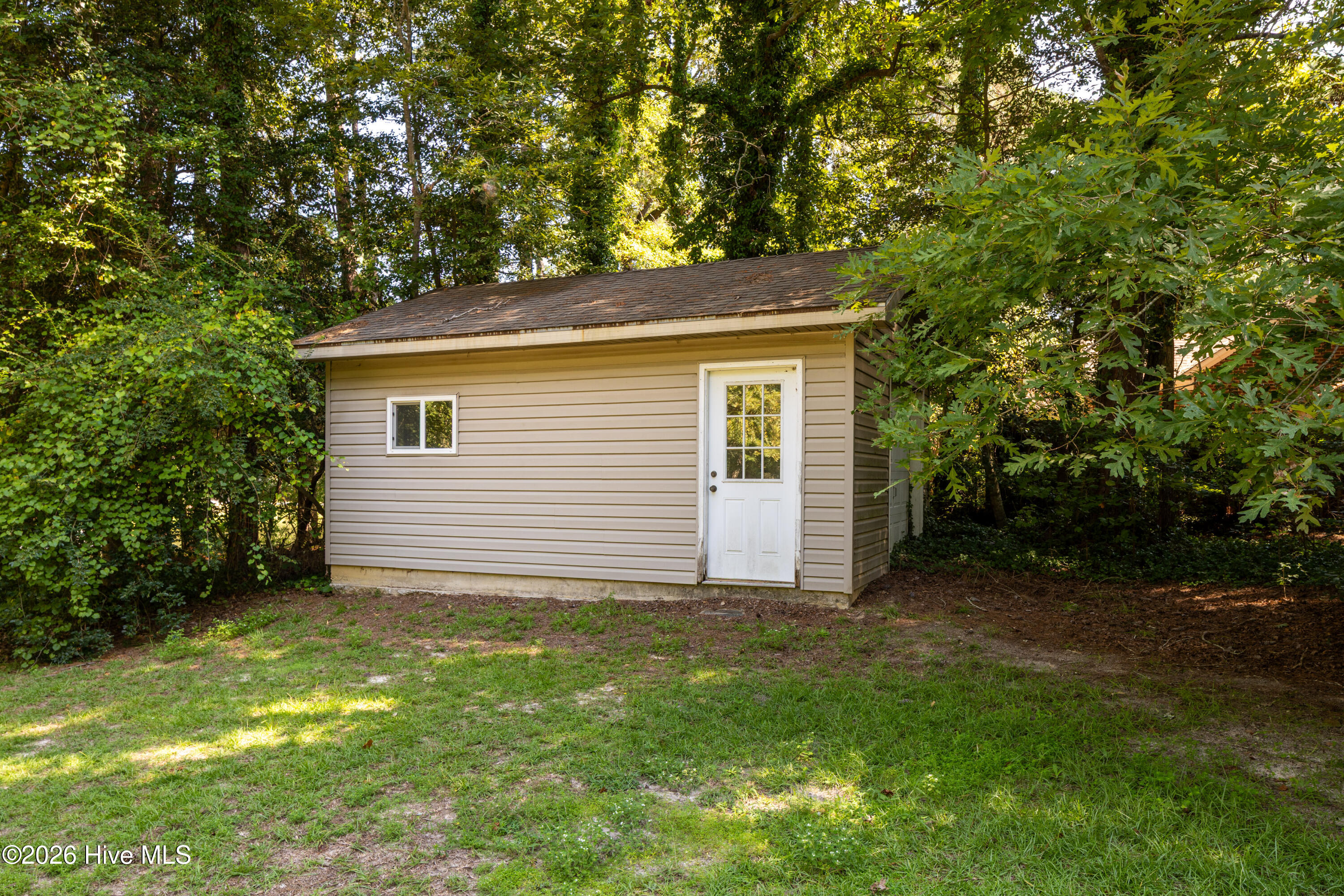 295 Sprunt Drive Property Photo 7