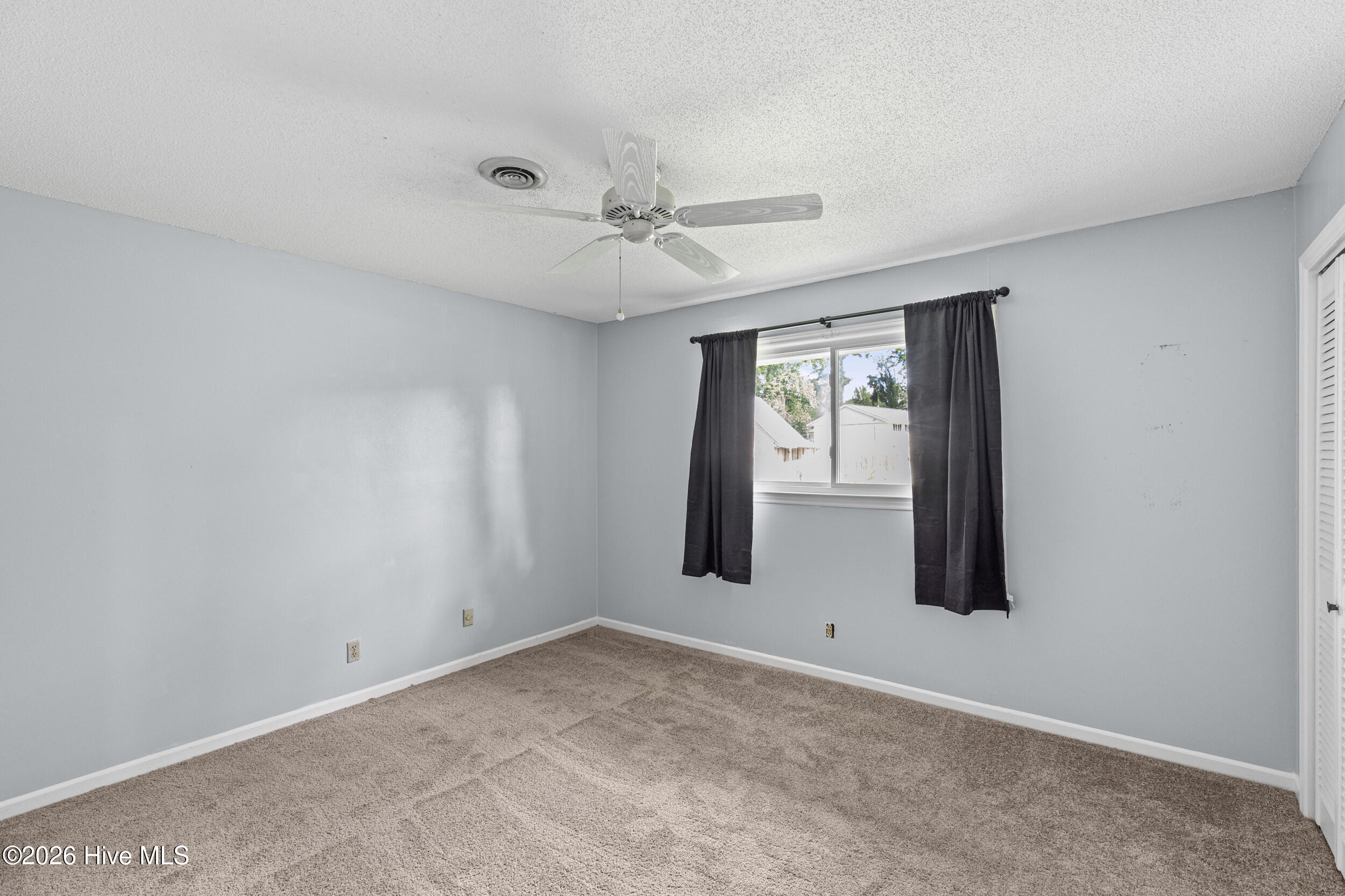 306 E Wynngate Drive Property Photo 19