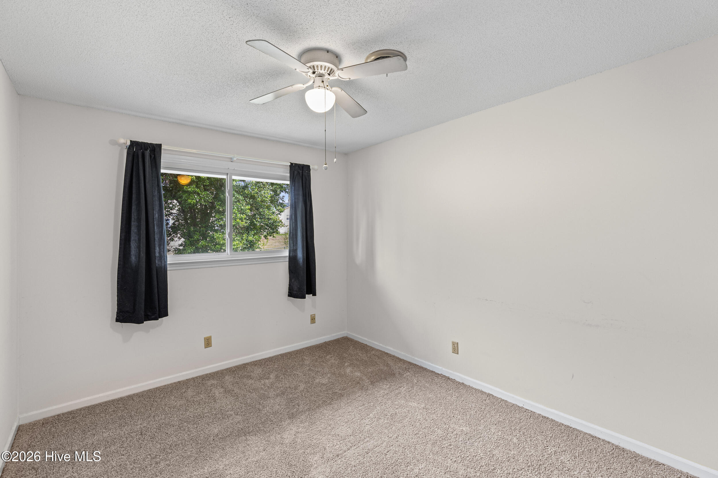 306 E Wynngate Drive Property Photo 21