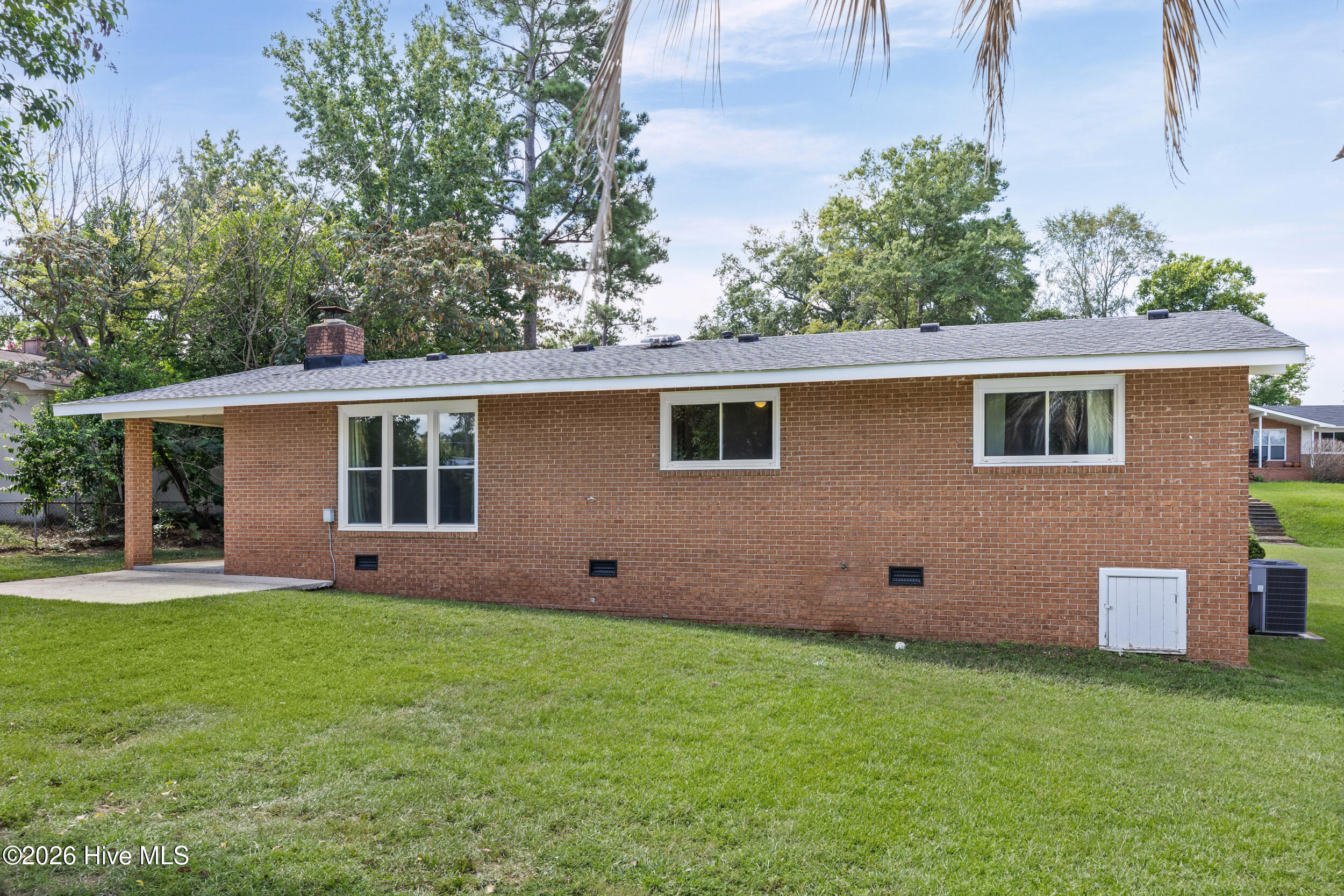 306 E Wynngate Drive Property Photo 26