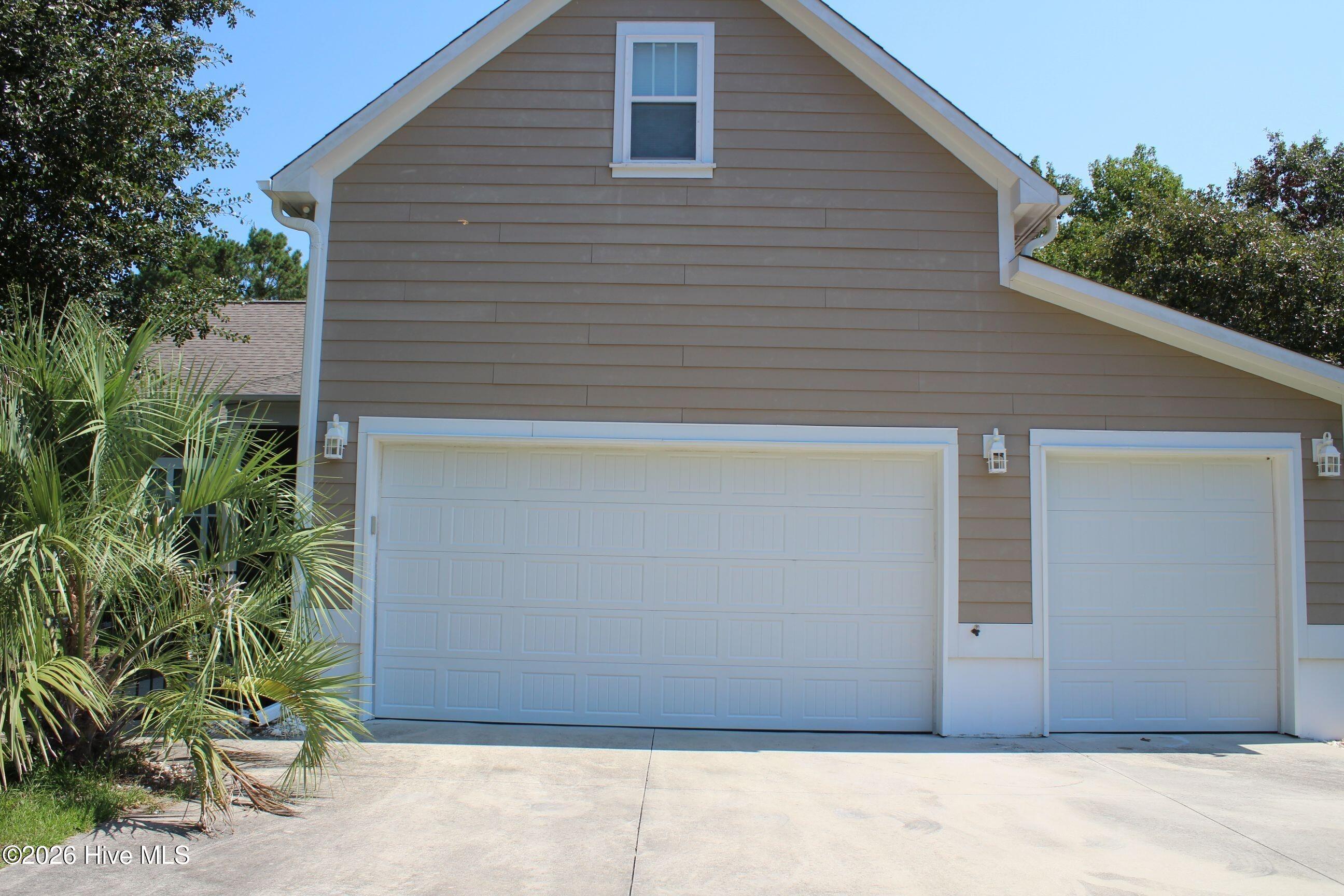 104 Queens Harbor Drive Property Photo 8