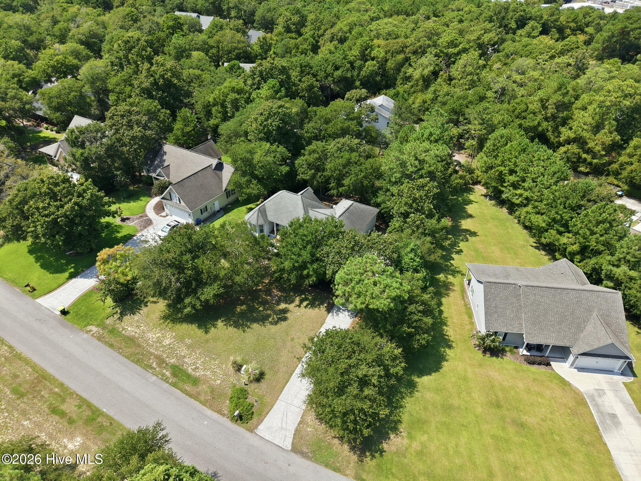 202 Shoreline Drive Property Photo 9