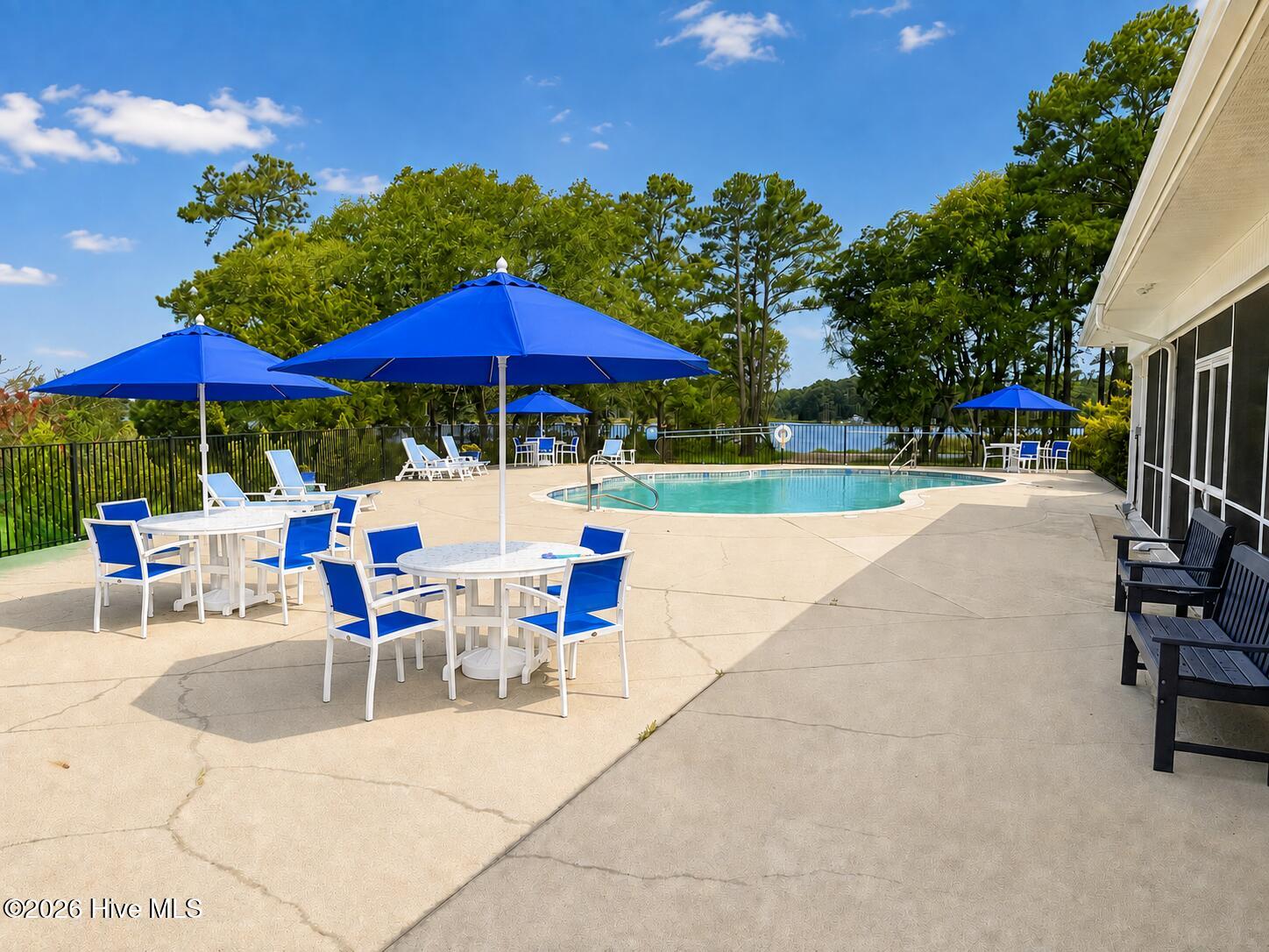 159 Frying Pan Property Photo 9