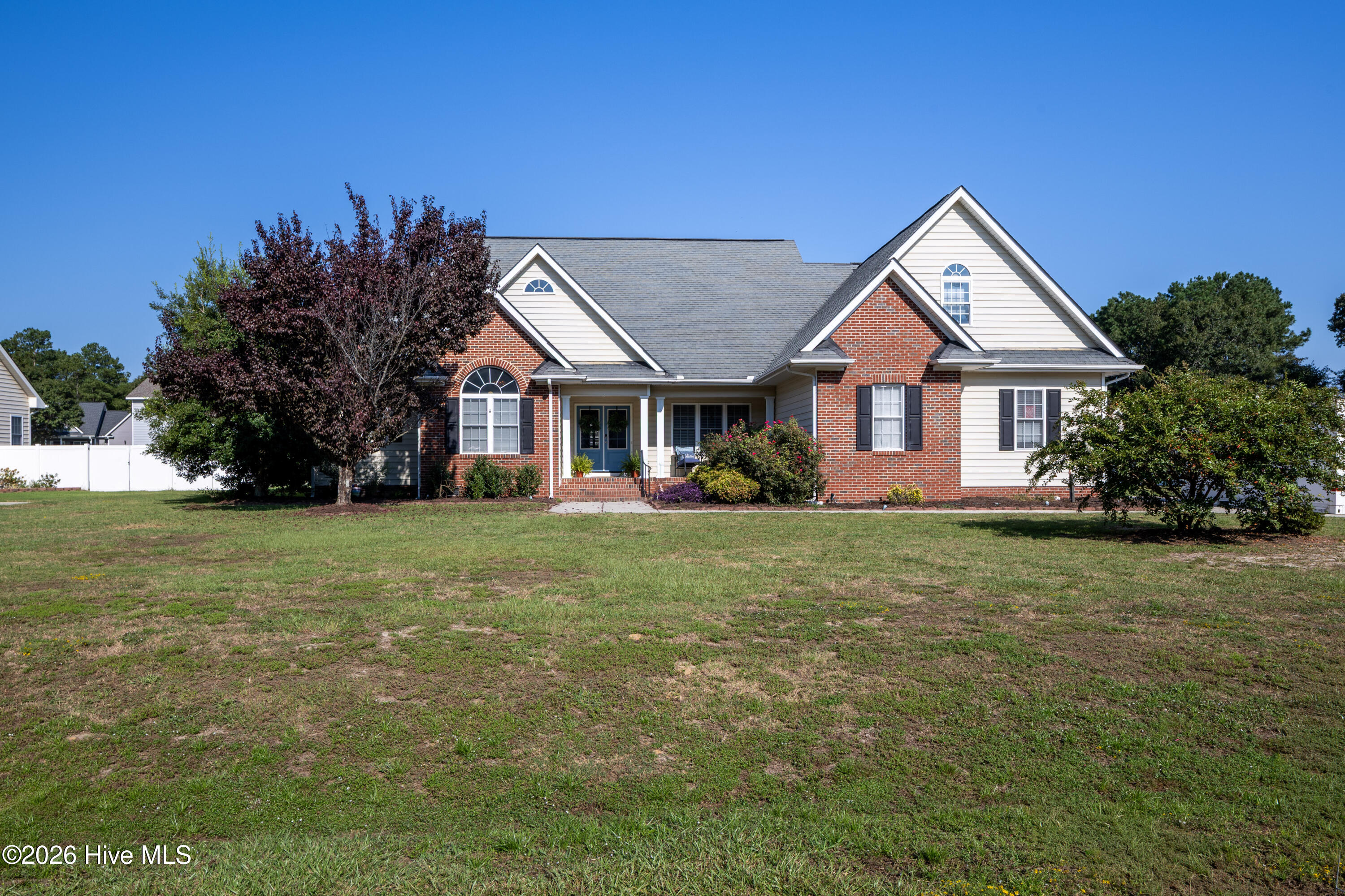 165 Pinecroft Drive Property Photo 1