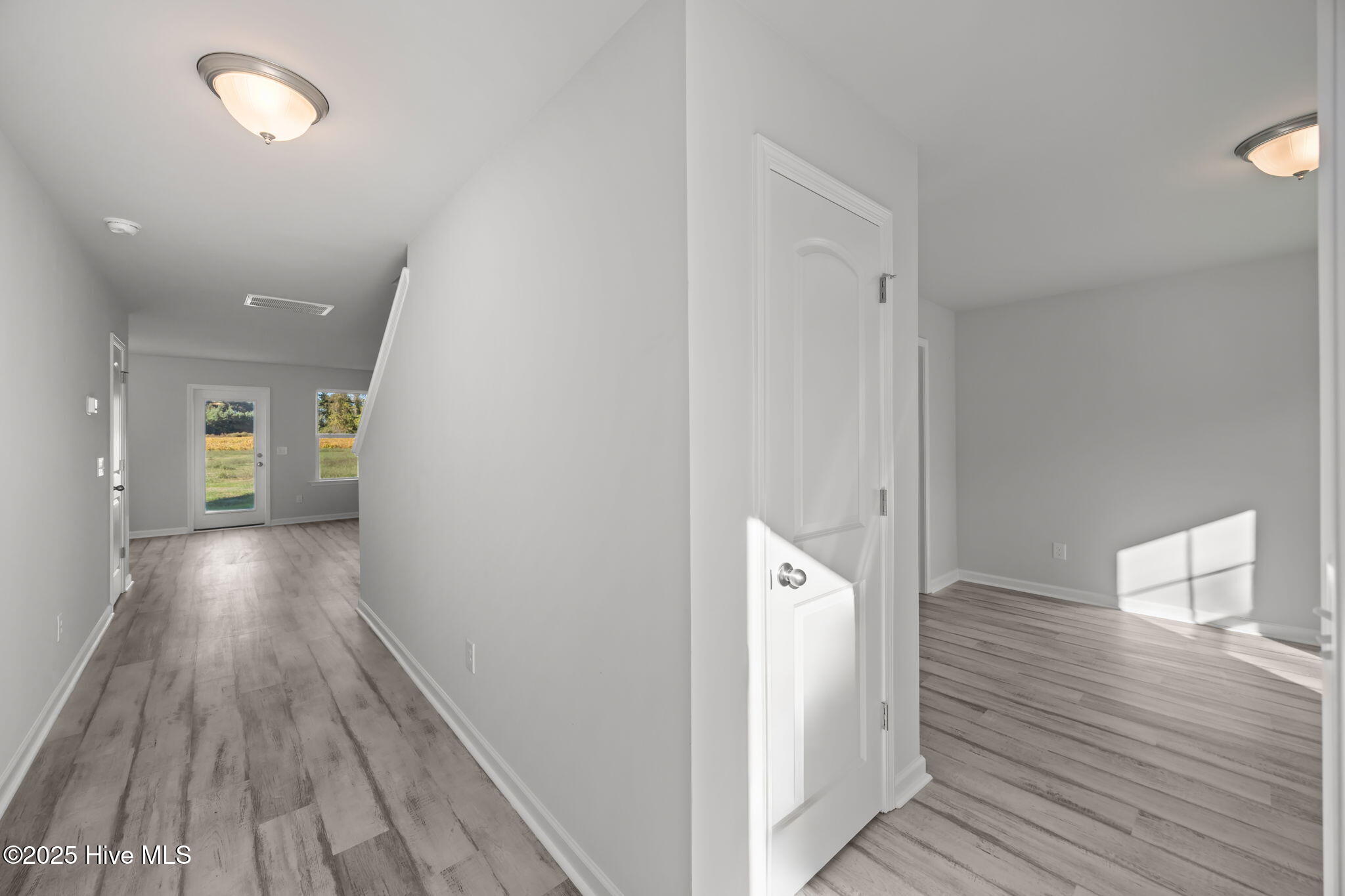 2900 Essex Street Property Photo 4