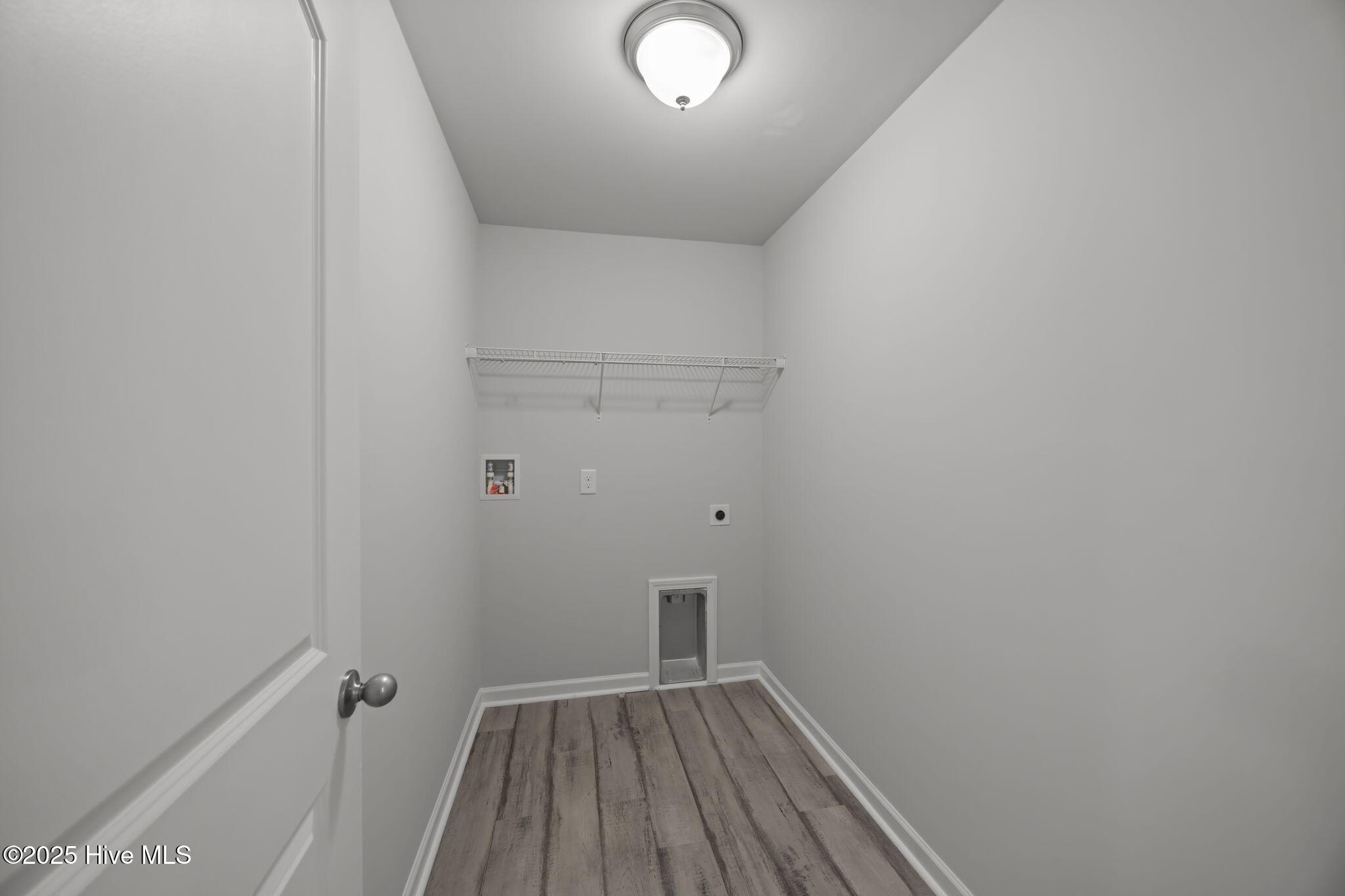 2900 Essex Street Property Photo 25