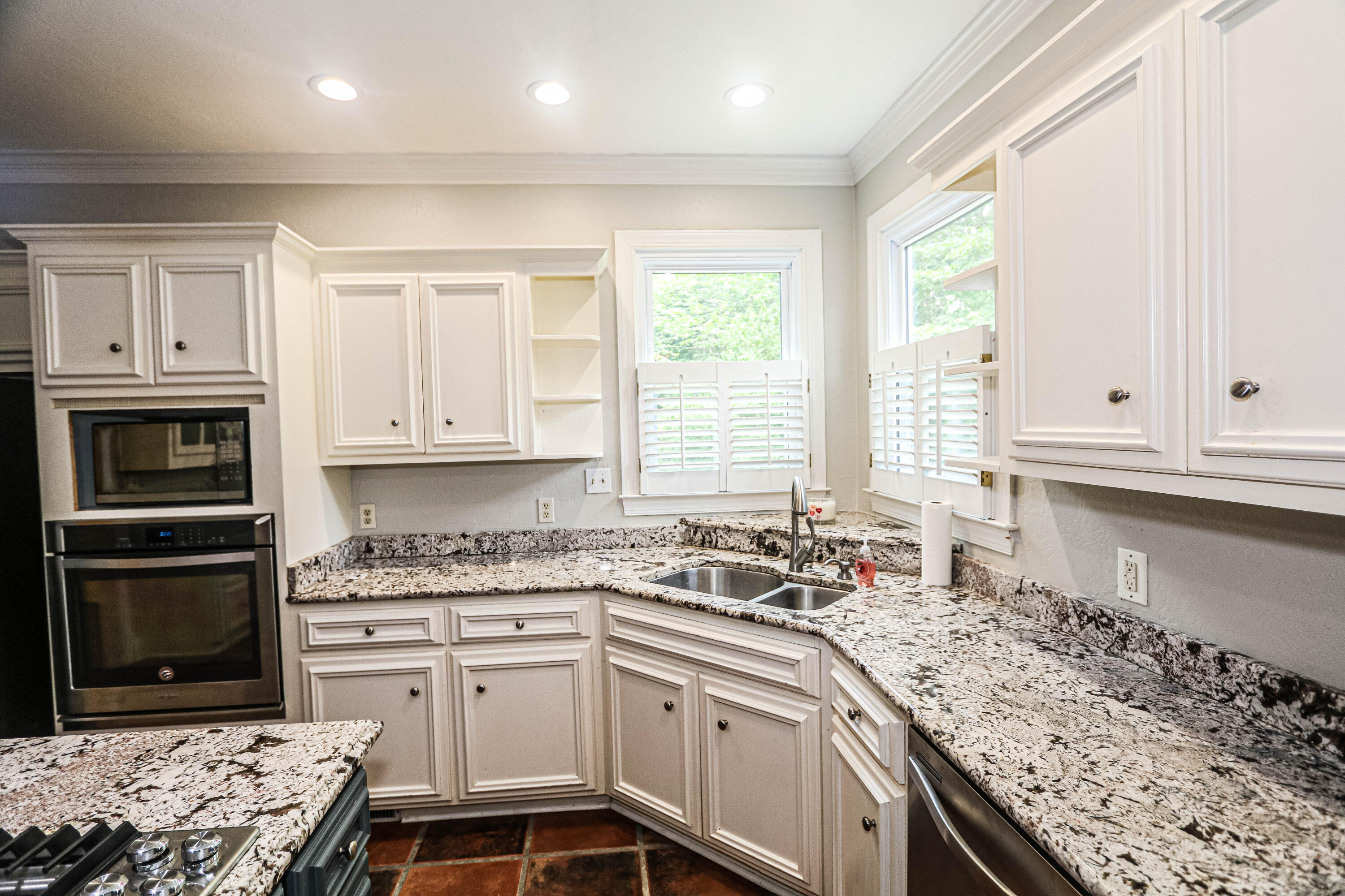 4265 Deerwood Lane Property Photo 19