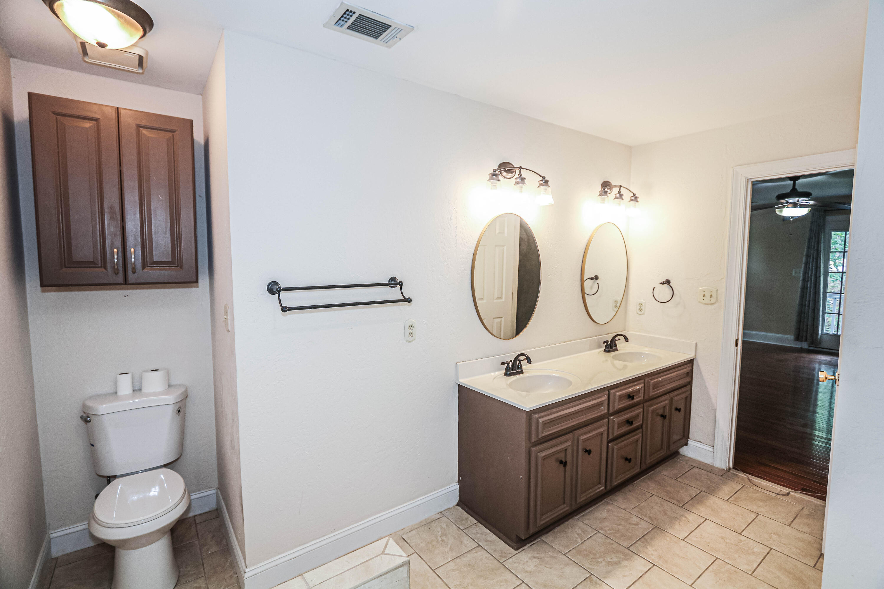 4265 Deerwood Lane Property Photo 36