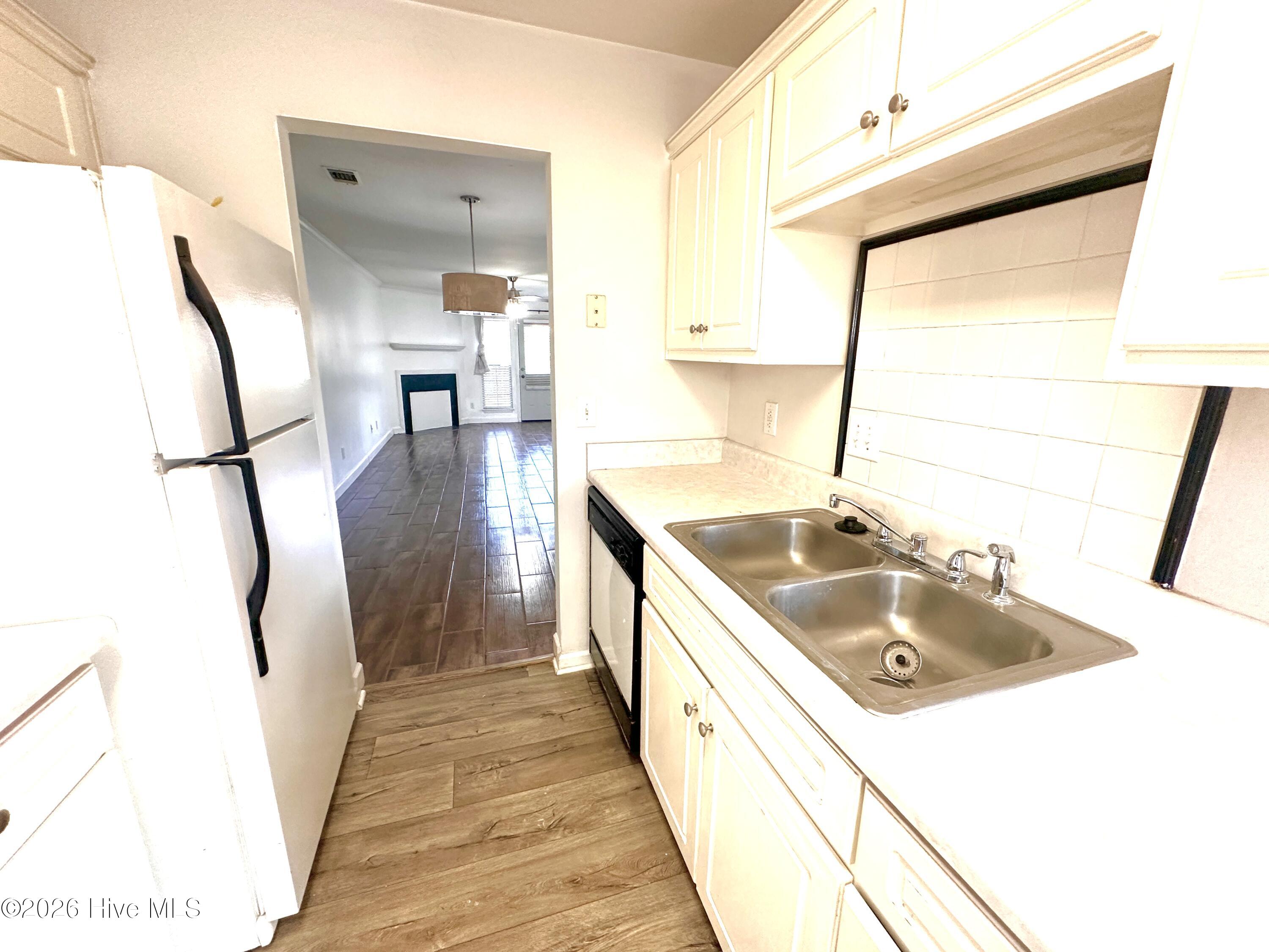 404 Northrop Place Property Photo 13