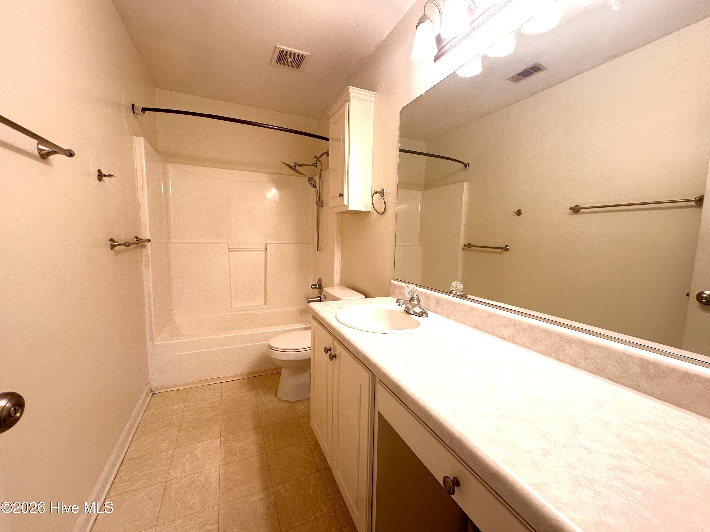 404 Northrop Place Property Photo 19