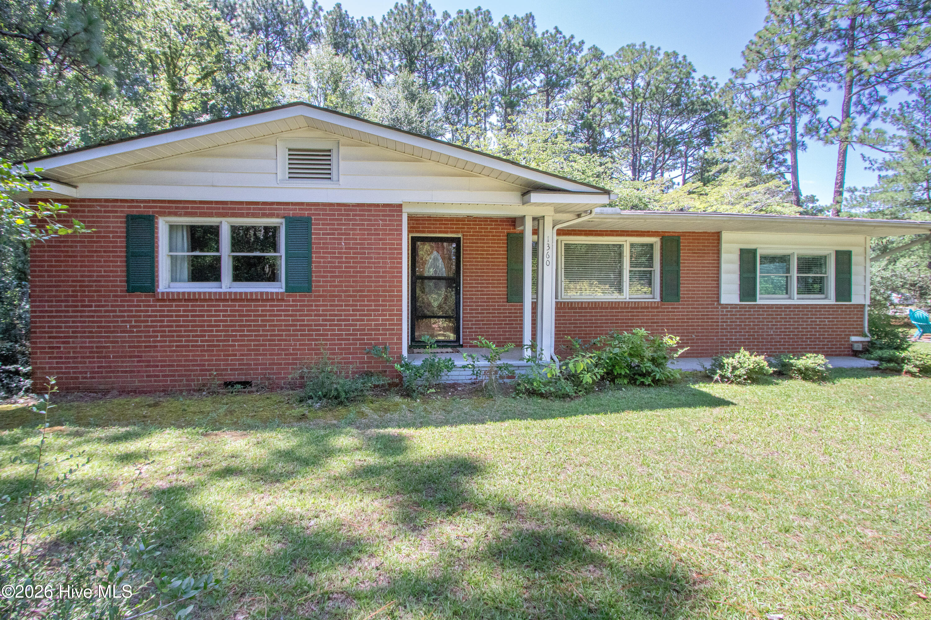 1360 Midland Road Property Photo 1