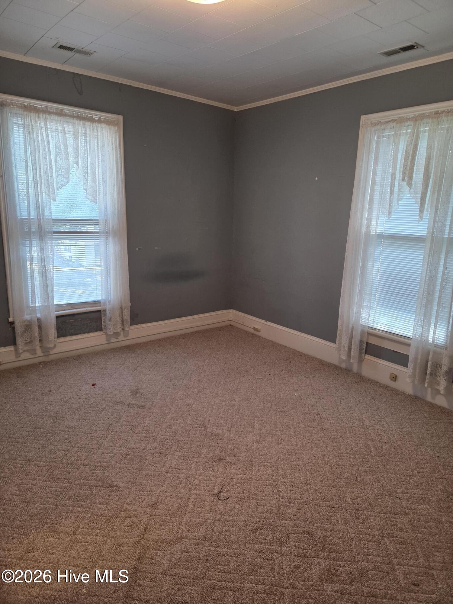 321 Mcdonald Avenue Property Photo 16