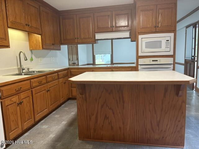 3001 Ridgecrest Drive Property Photo 2