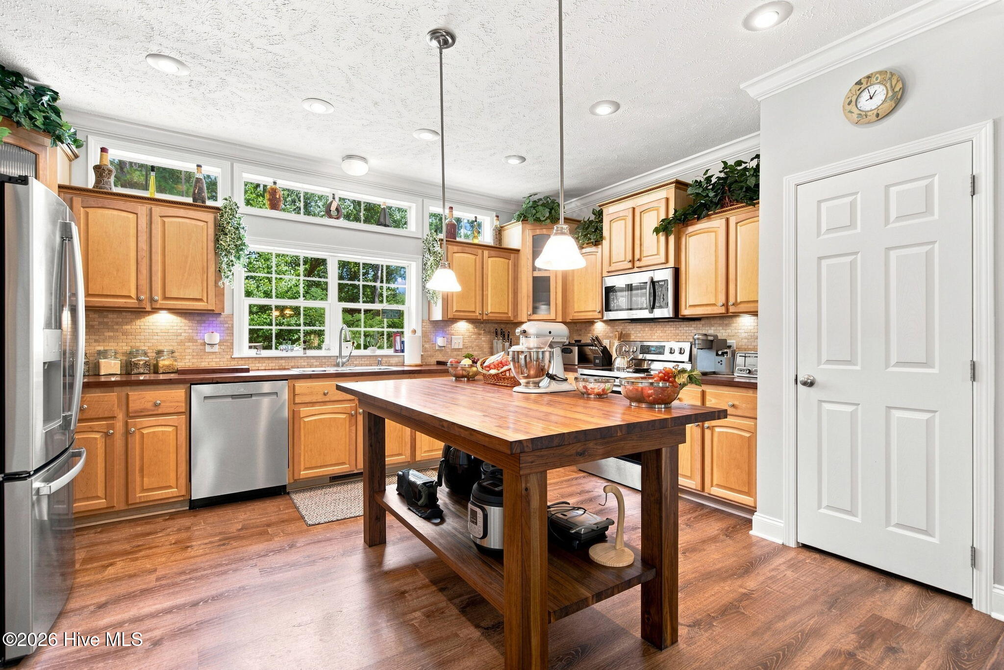 217 E Bear Branch Drive Property Photo 18