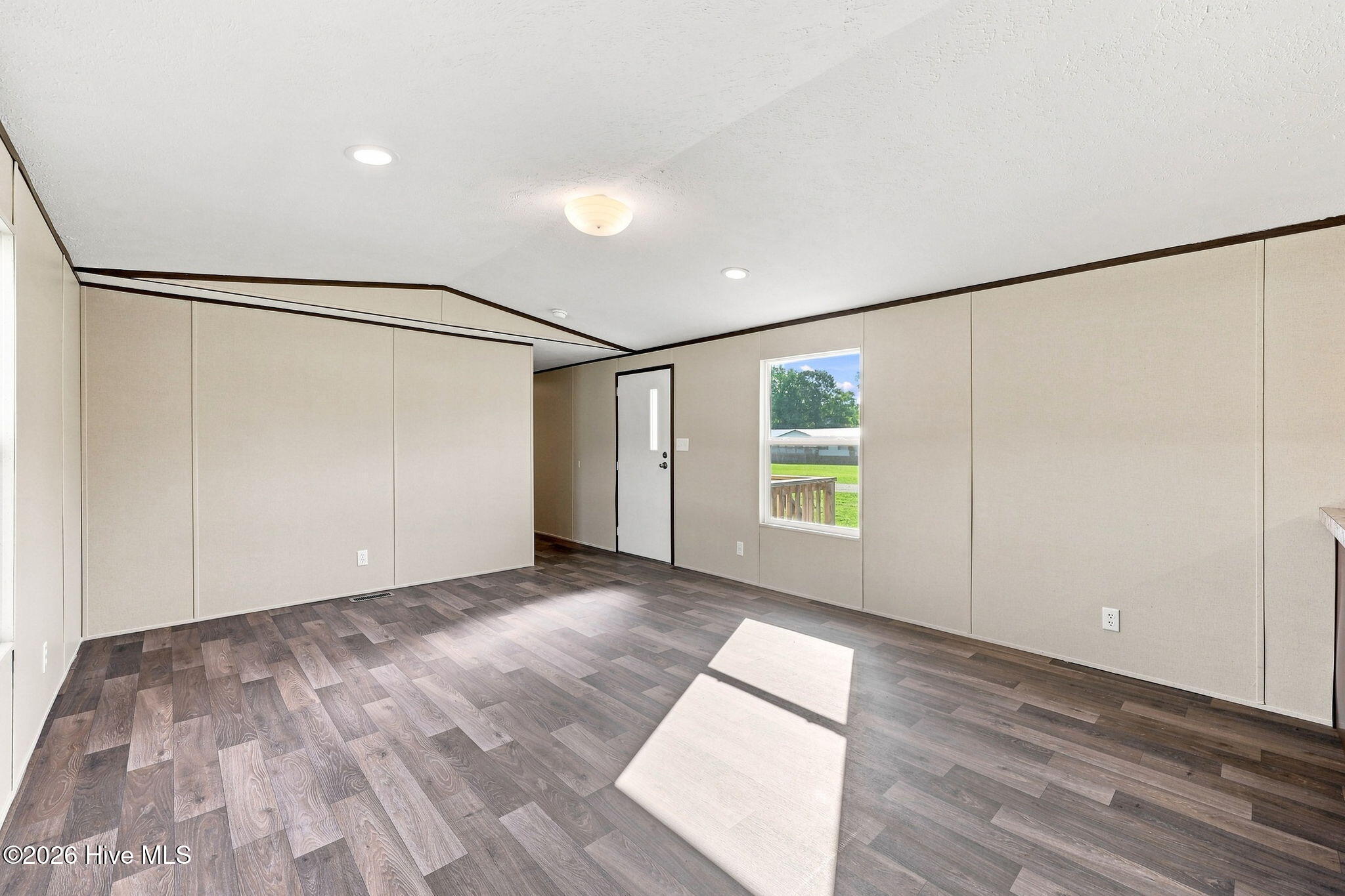 208 Meadow Drive Property Photo 23