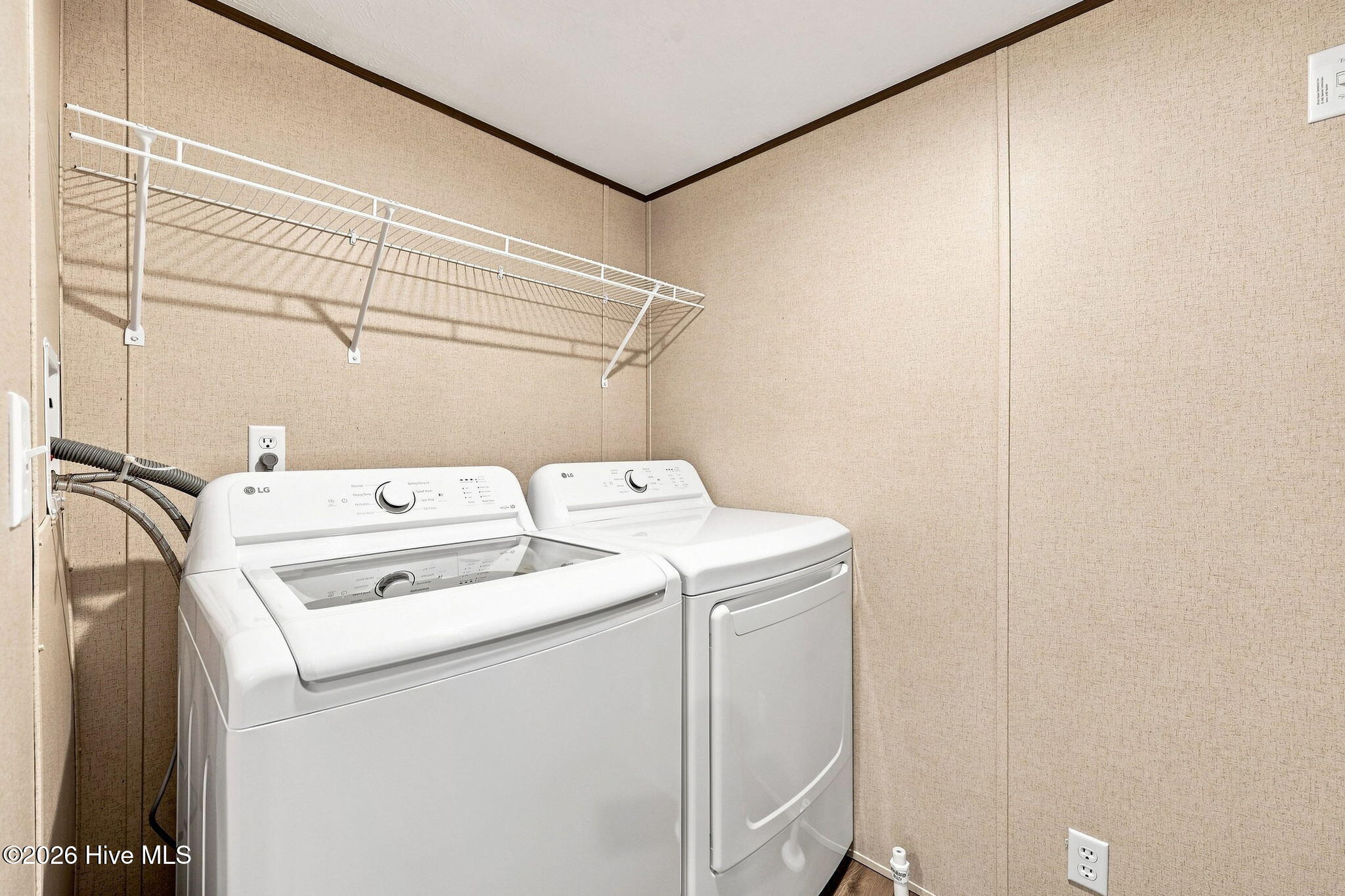 208 Meadow Drive Property Photo 33