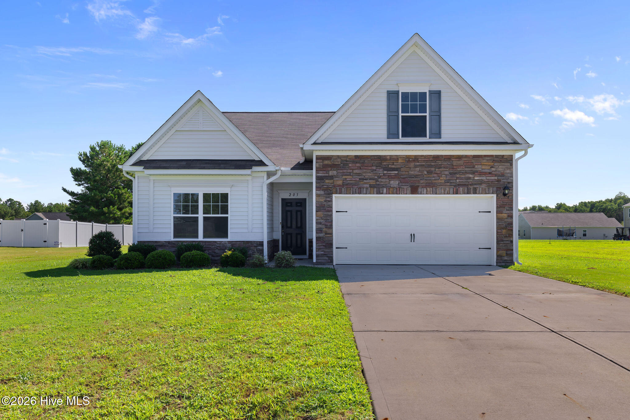 203 Kenison Way Property Photo