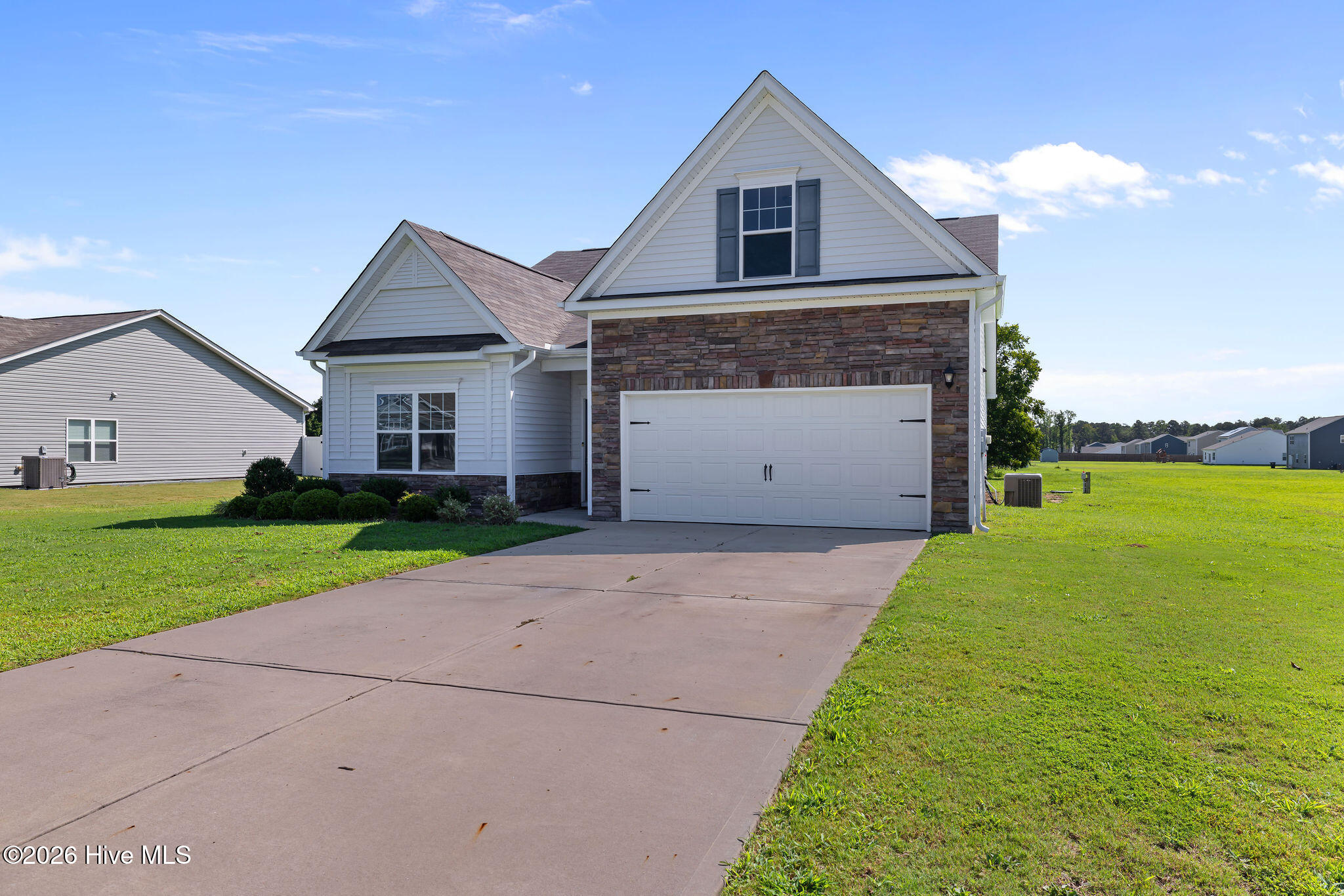 203 Kenison Way Property Photo 2