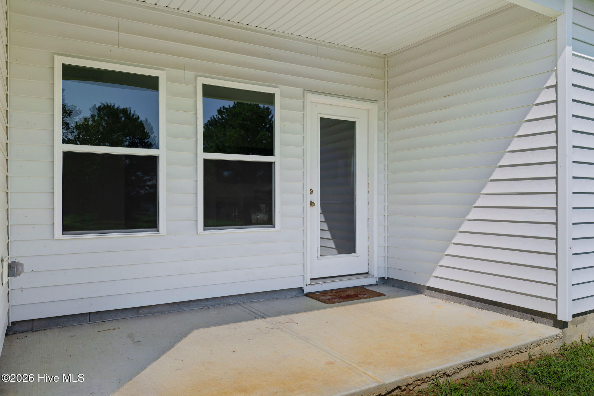203 Kenison Way Property Photo 6