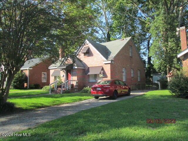 104 E 13th Street Property Photo 3