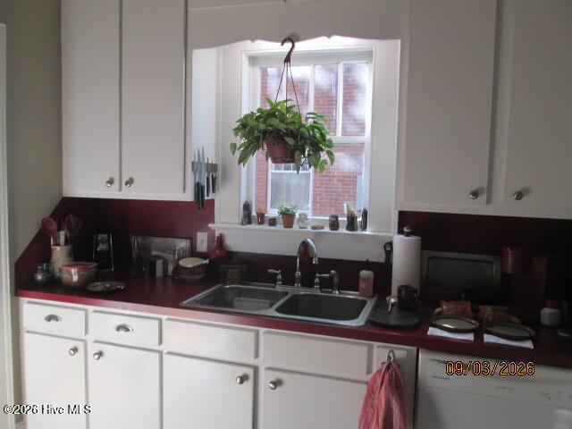 104 E 13th Street Property Photo 11