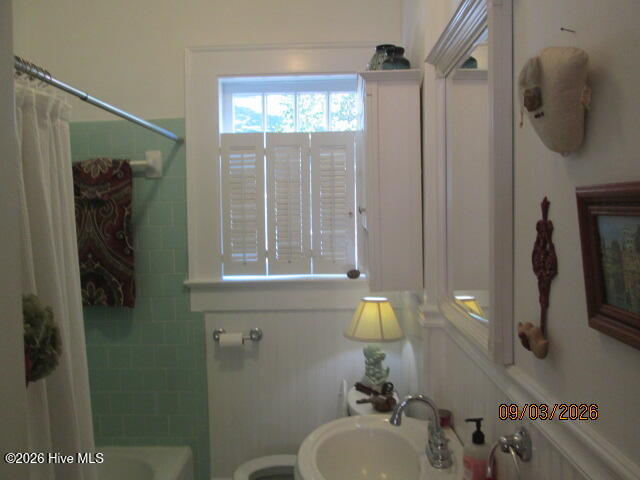 104 E 13th Street Property Photo 17