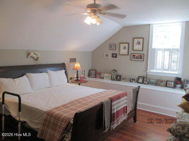 104 E 13th Street Property Photo 19
