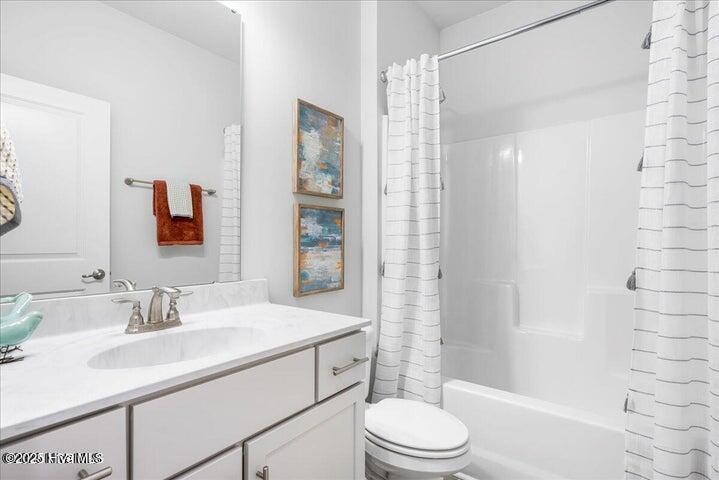 204 Shoal Lane Property Photo 21