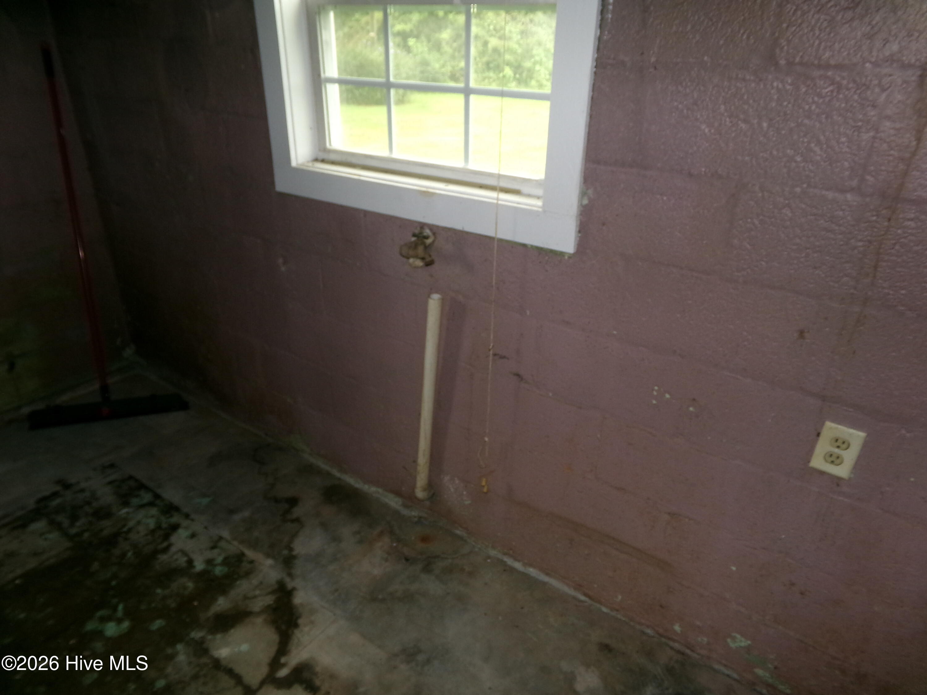 2862 E White Pond Road Property Photo 10