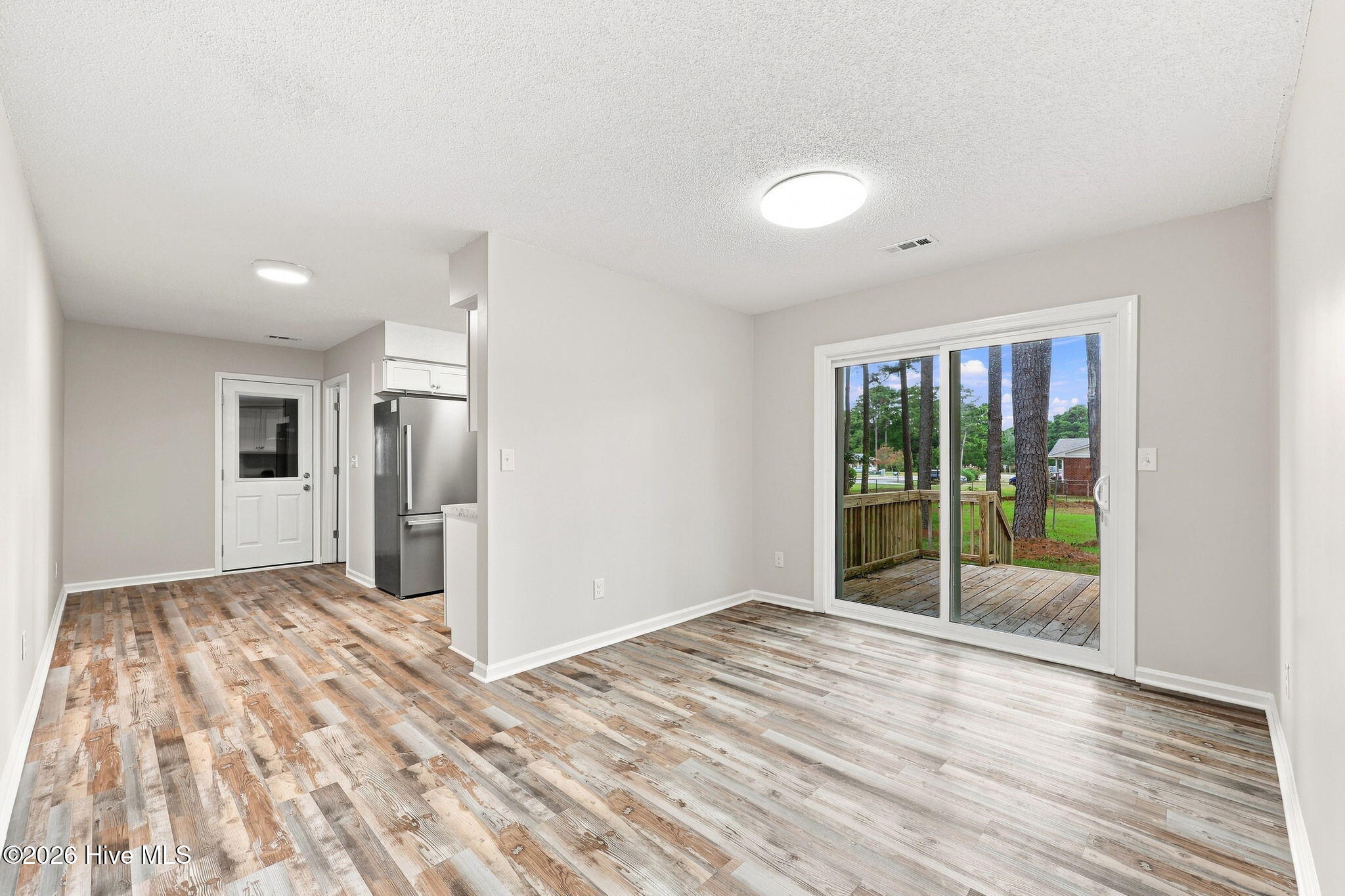 1000 Hedrick Boulevard Property Photo 17