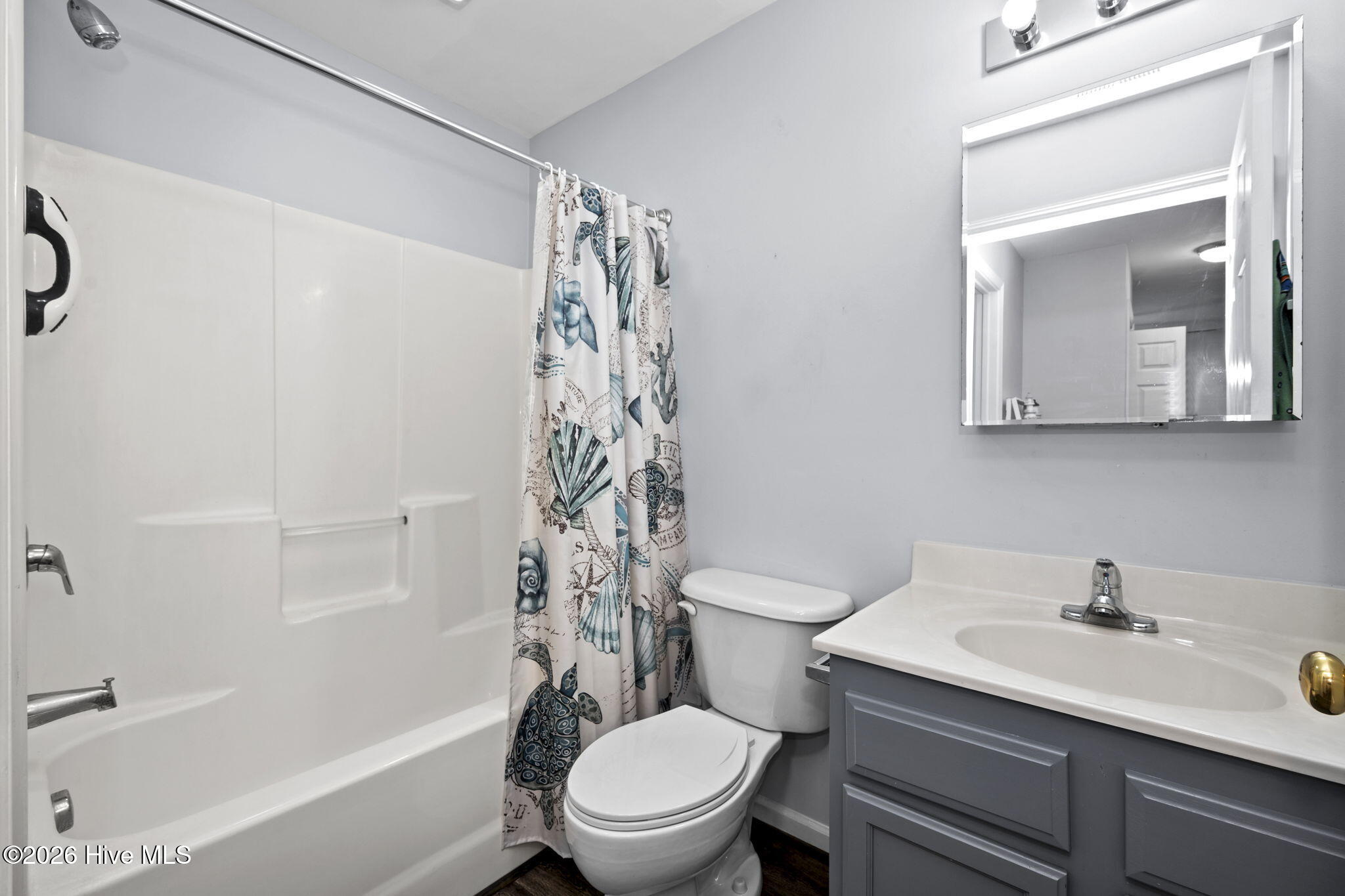 4513 Country Club Road F102 Property Photo 17
