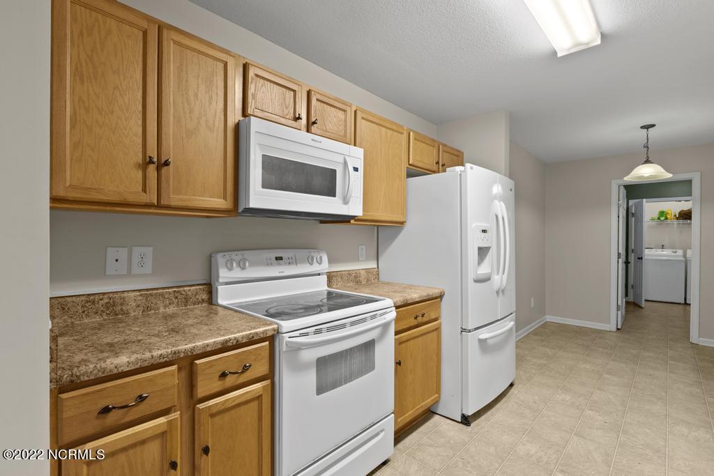 102 Crystal Stone Way Property Photo 7