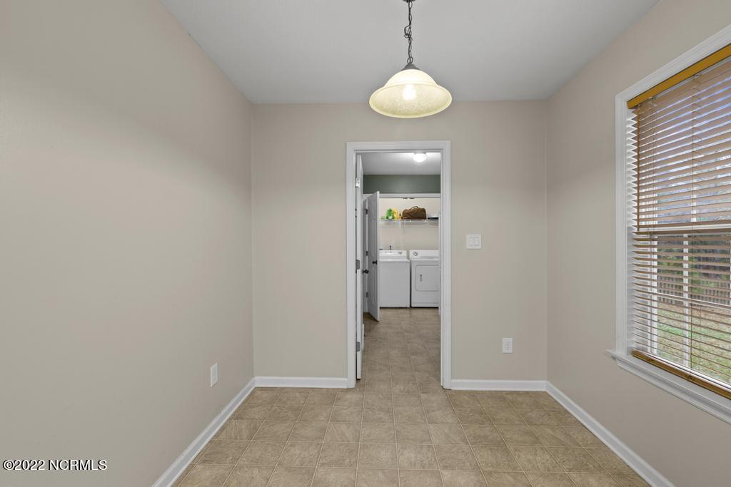 102 Crystal Stone Way Property Photo 11