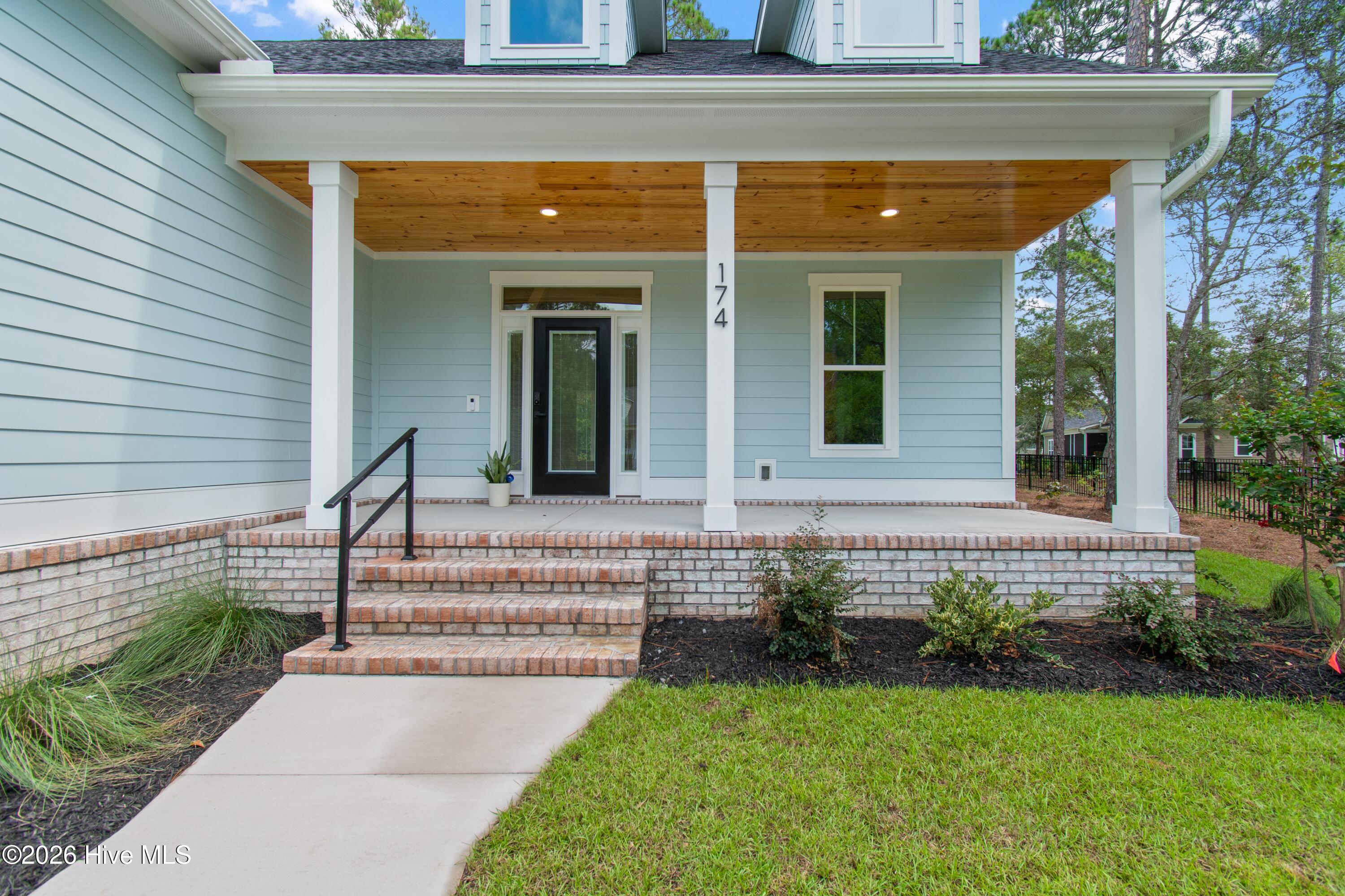 174 Shadowood Court Se Property Photo 5