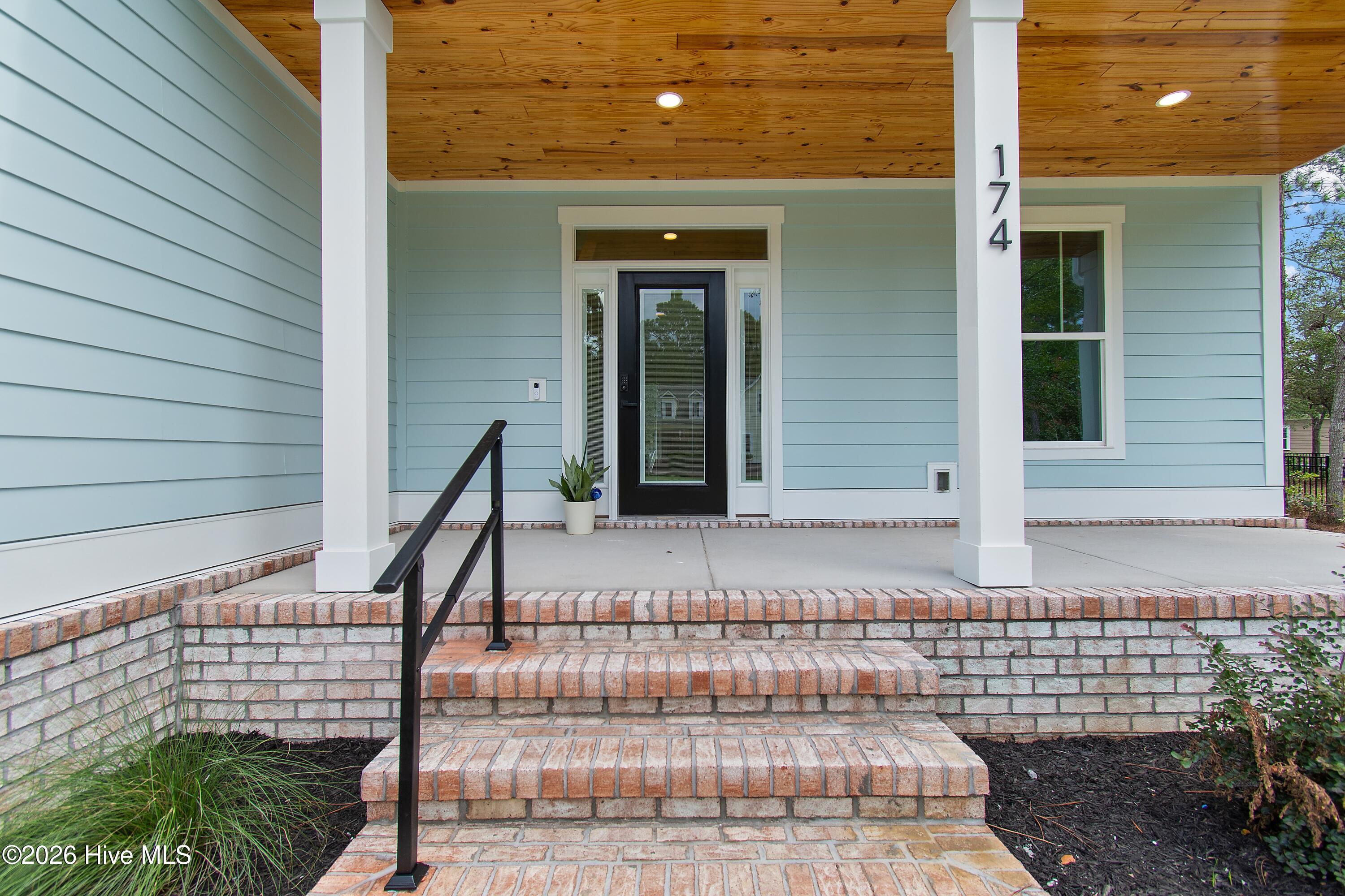 174 Shadowood Court Se Property Photo 6