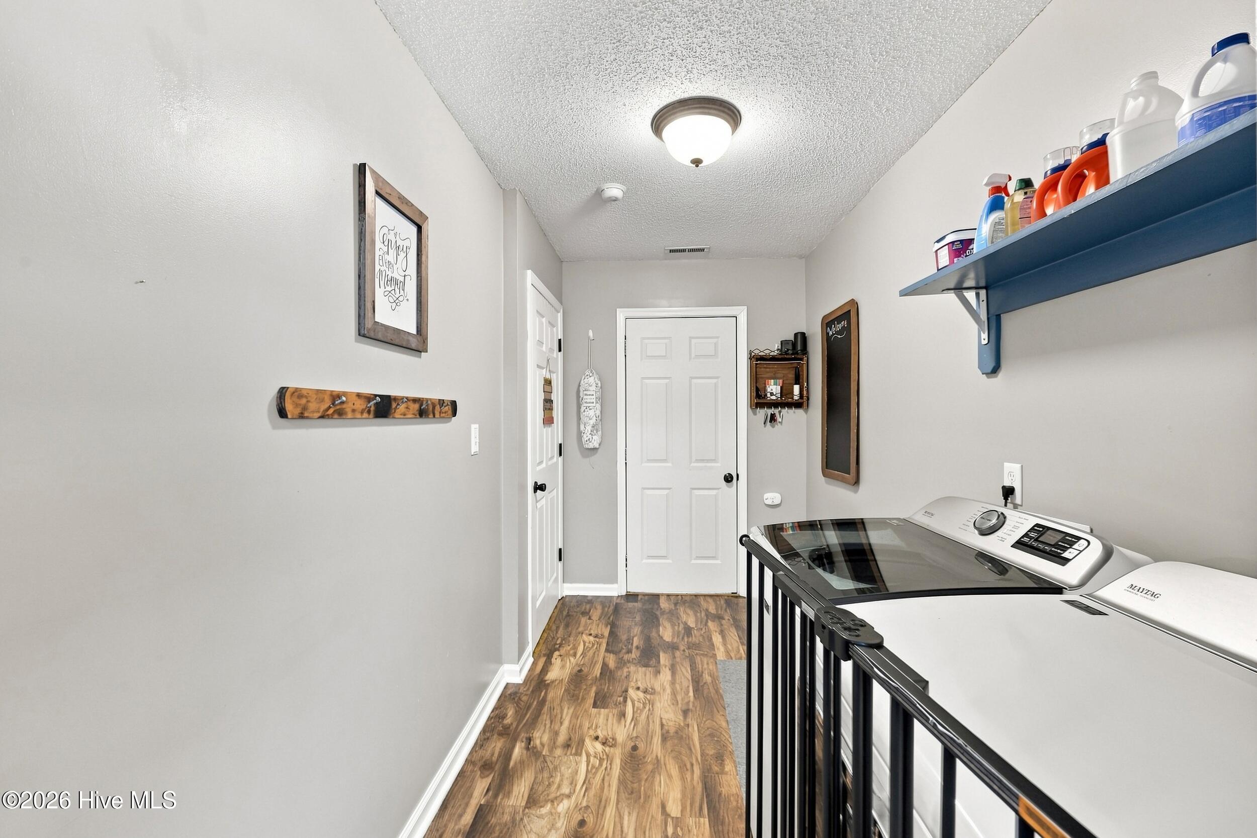 115 Taylors Lane Property Photo 34