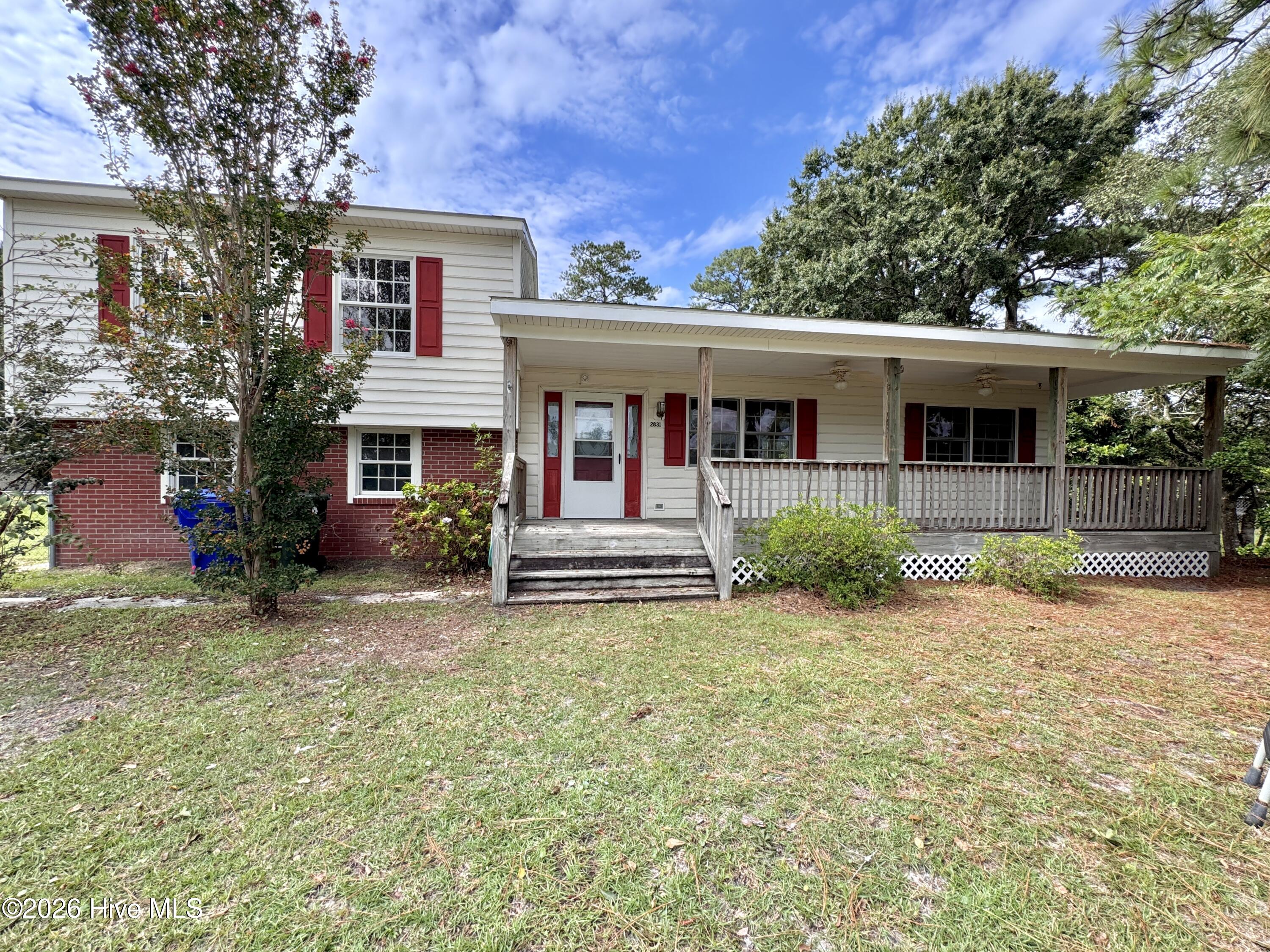2831 Easy Street Property Photo 5