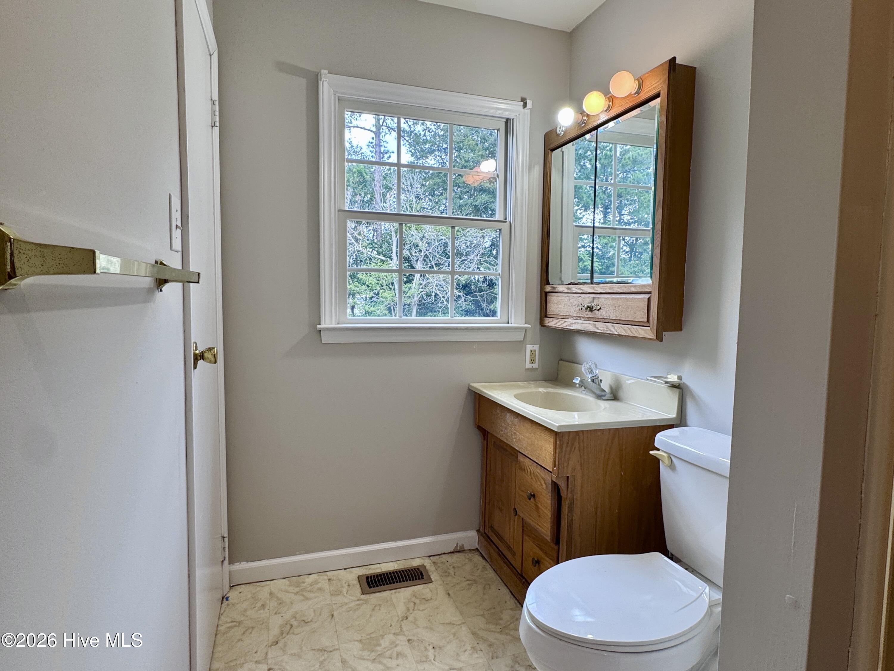 2831 Easy Street Property Photo 27
