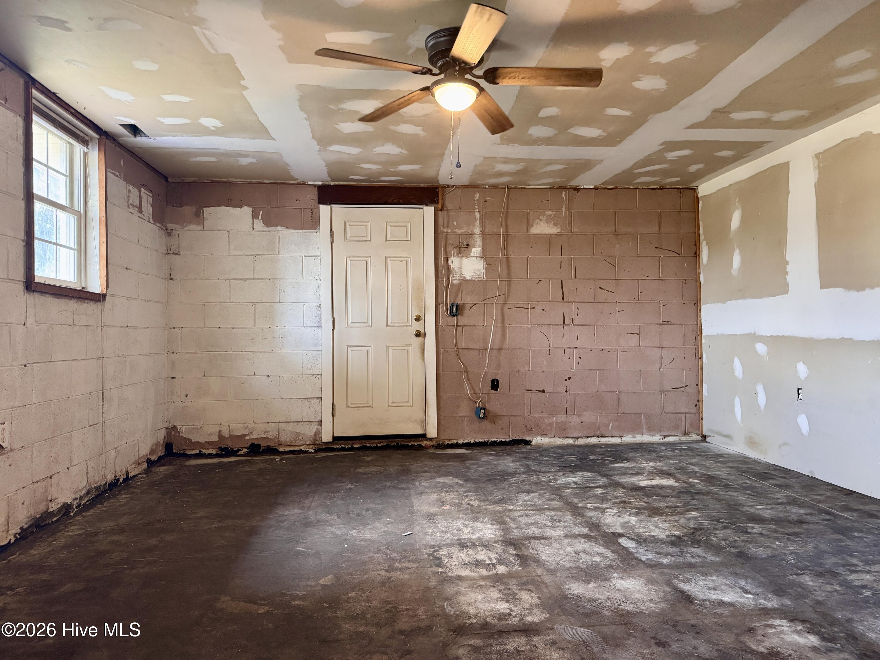 2831 Easy Street Property Photo 29