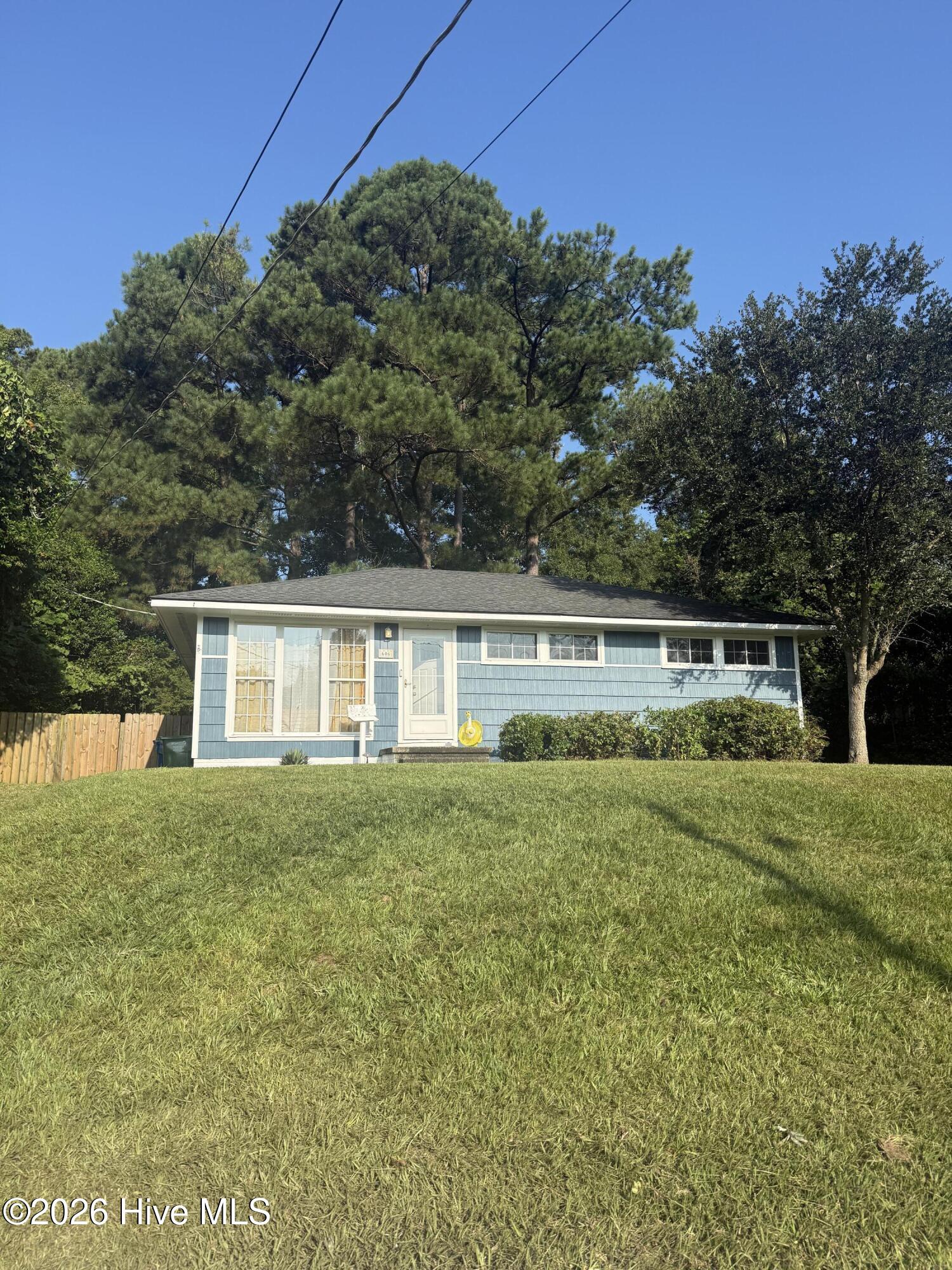 606 Rosemont Avenue Property Photo 1