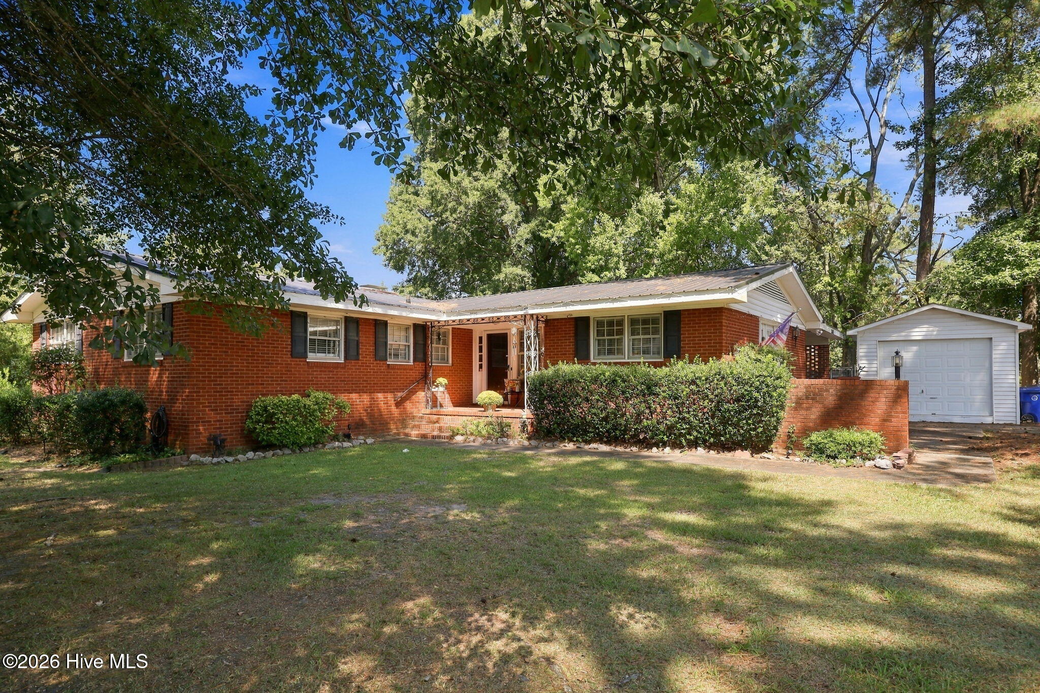 2101 Michelle Drive Property Photo 5