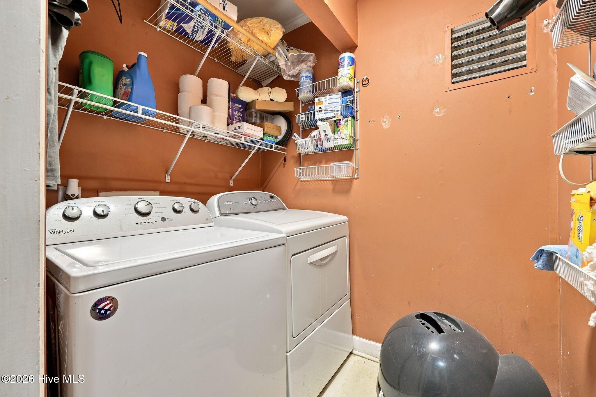 2101 Michelle Drive Property Photo 39
