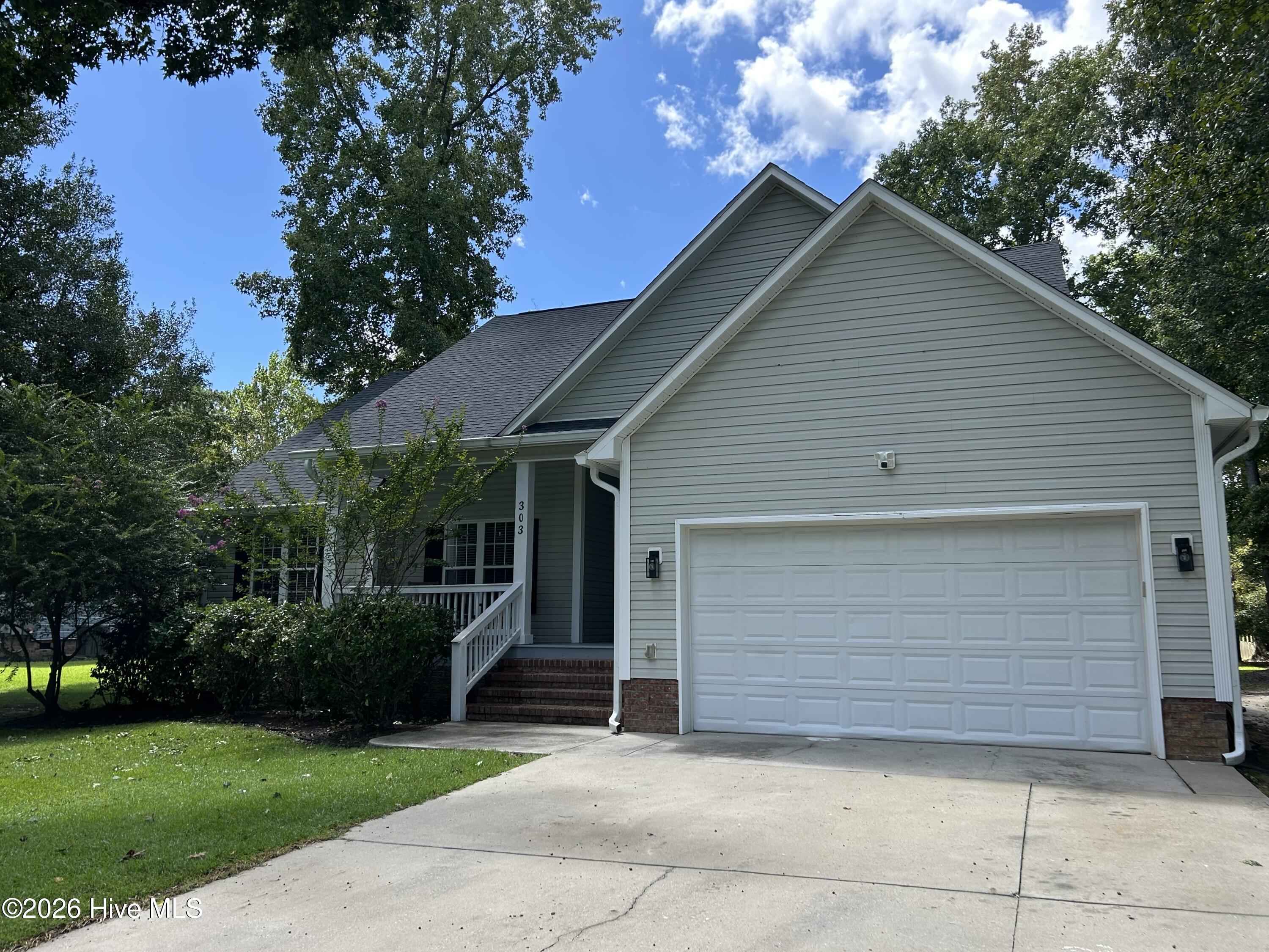 303 Oakmont Drive Property Photo 1